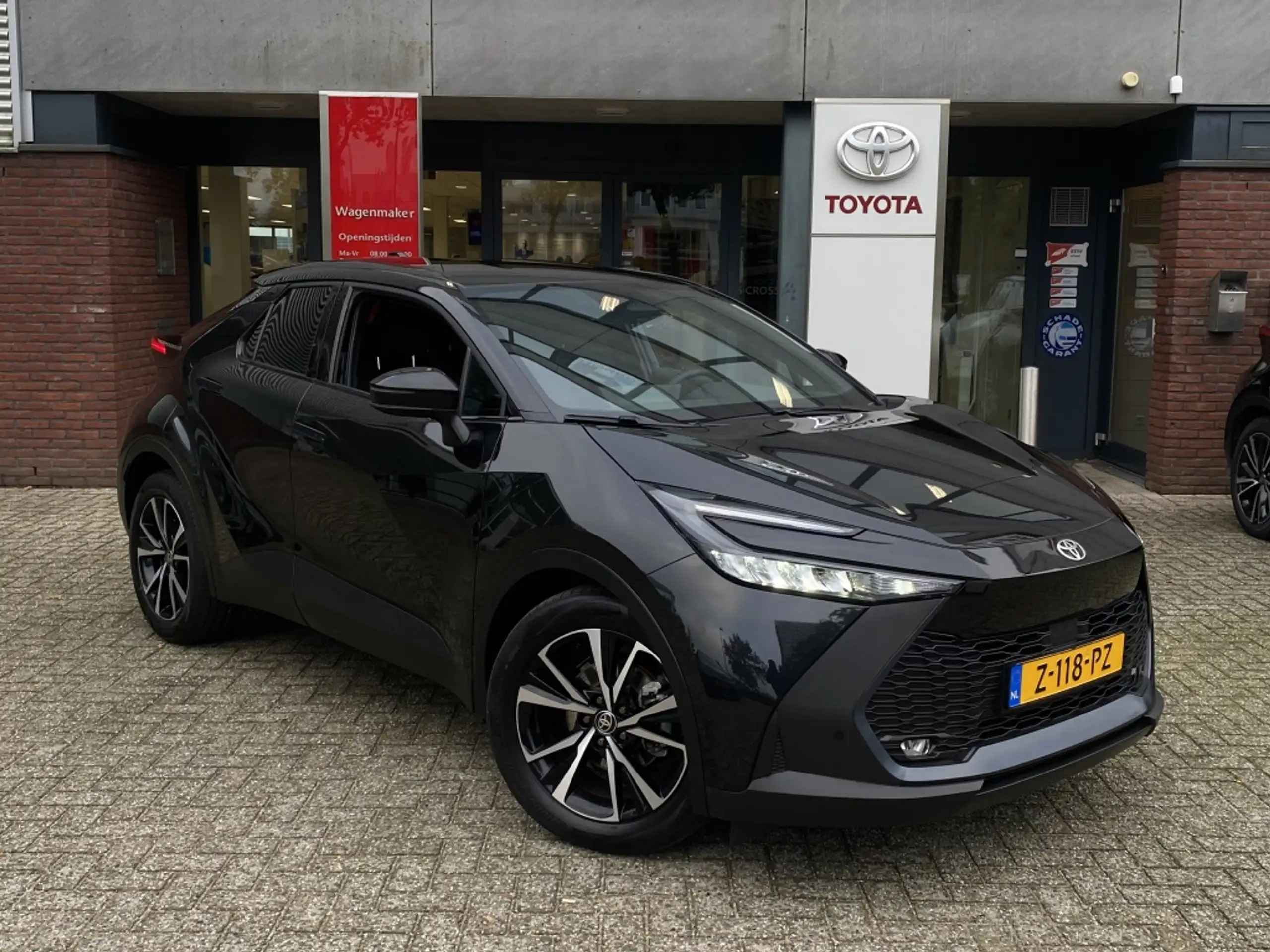 Toyota C-HR 2024