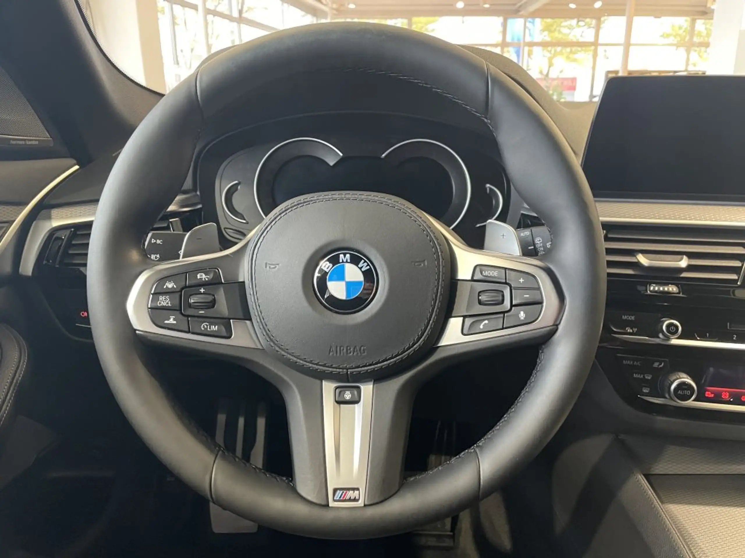 BMW - 550