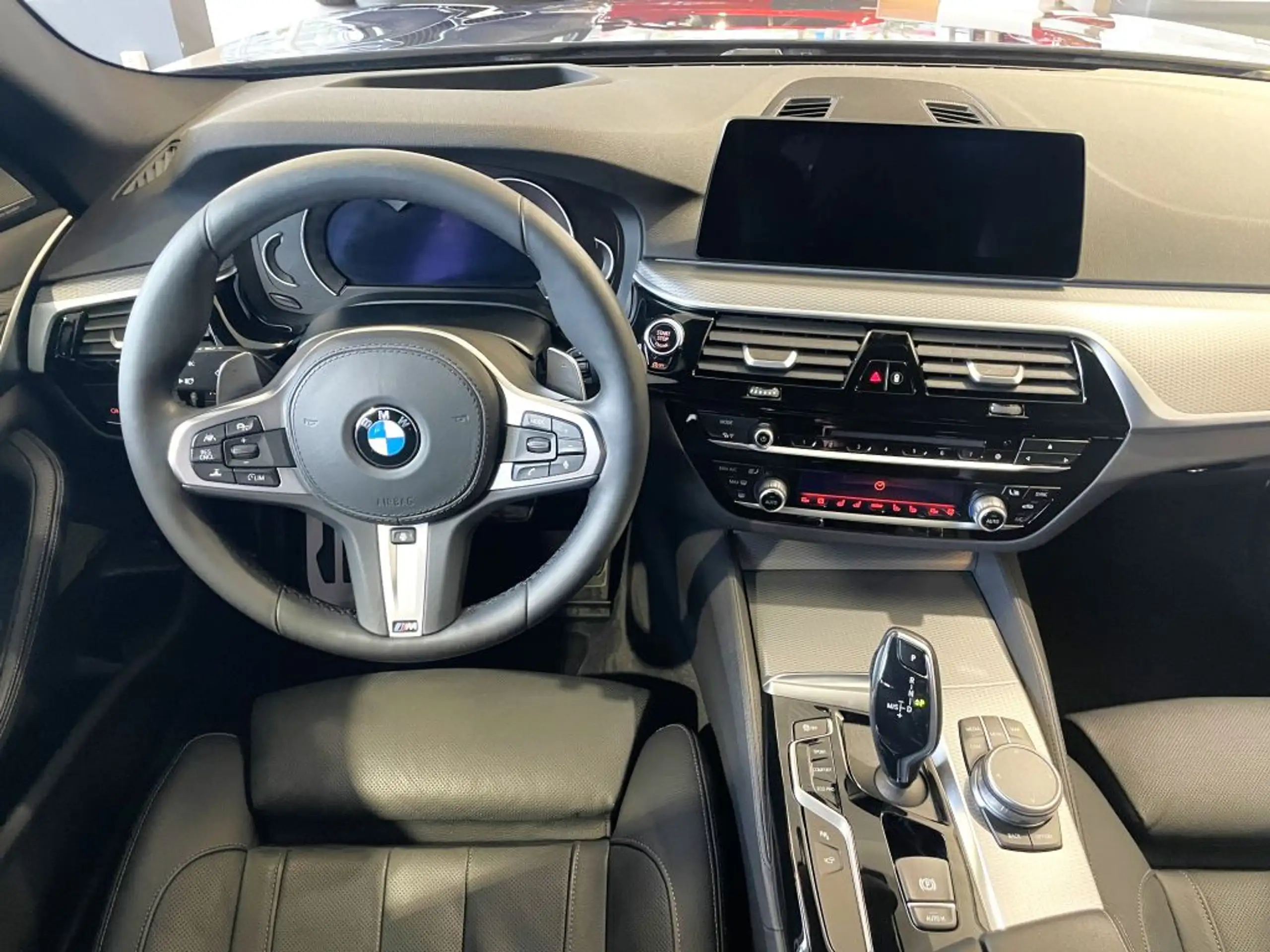 BMW - 550