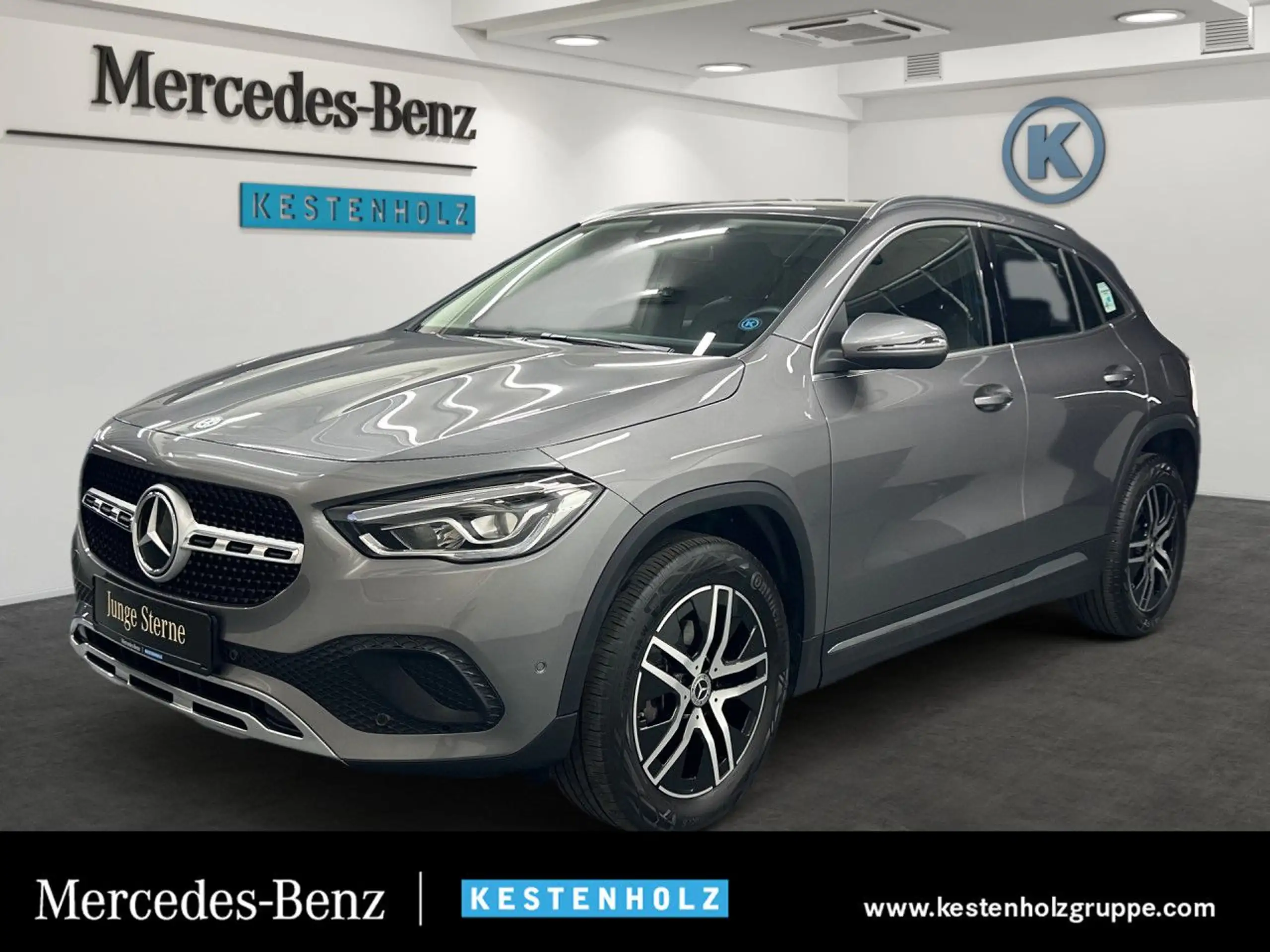 Mercedes-Benz - GLA 180