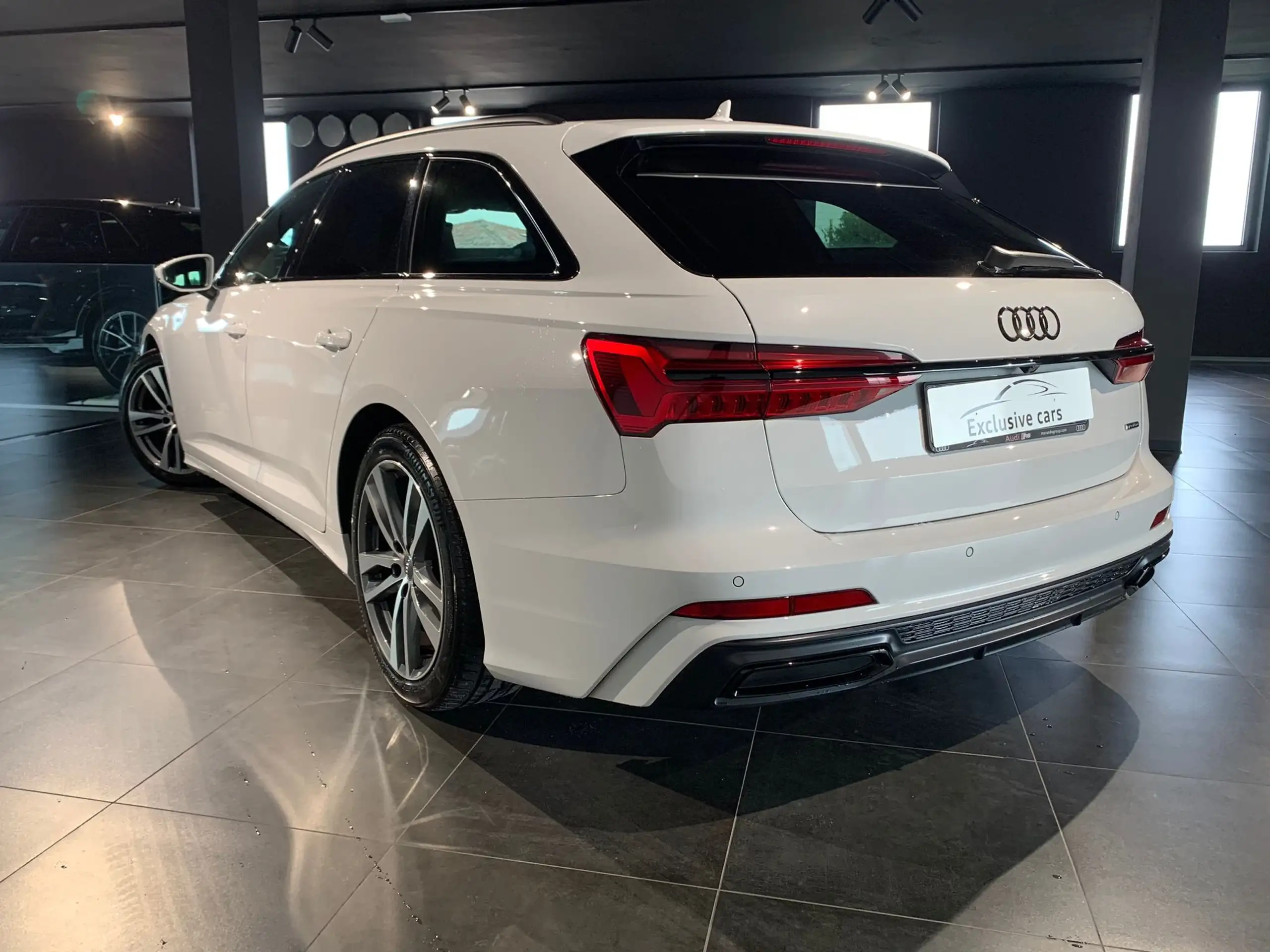 Audi - A6