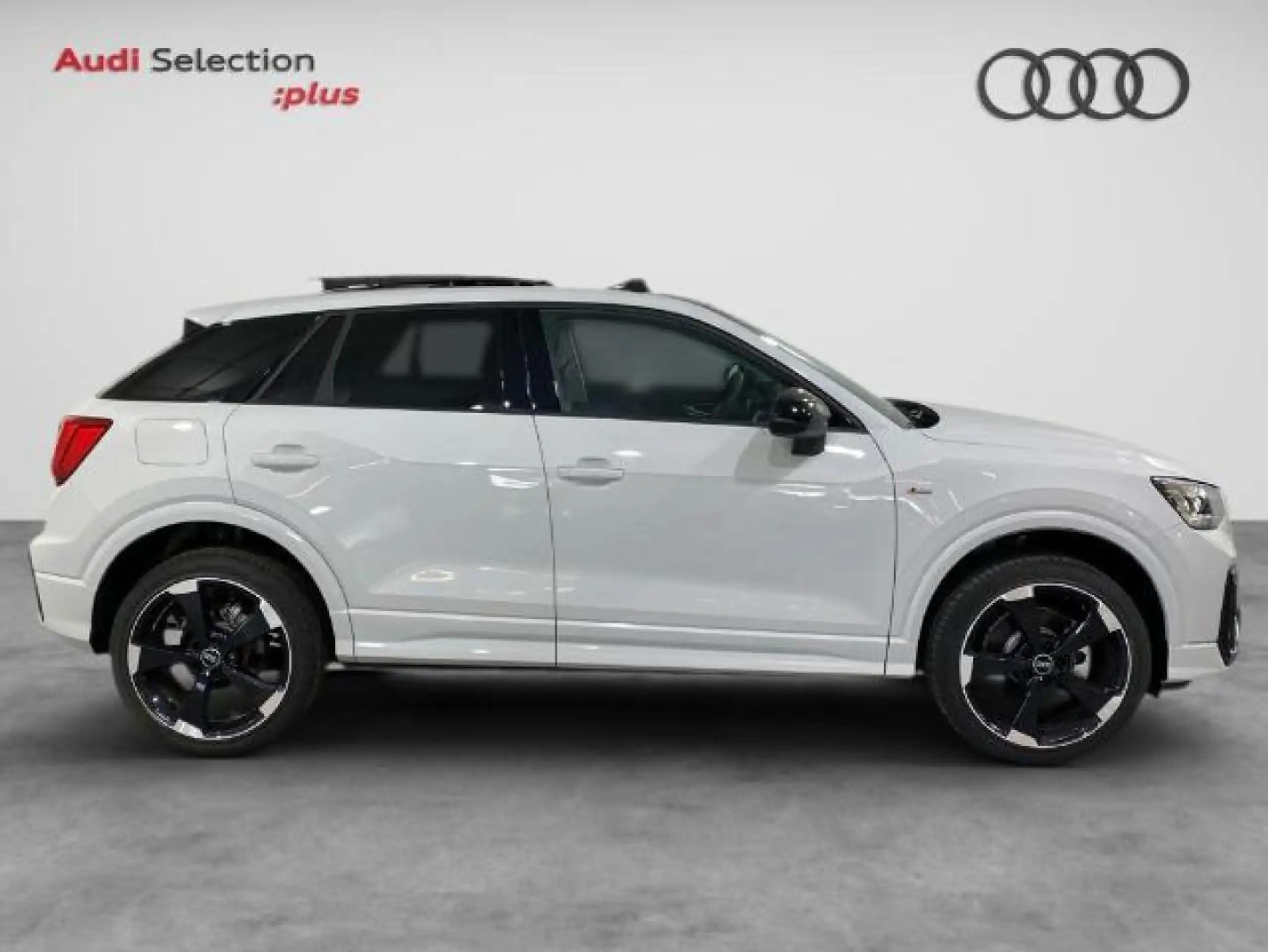 Audi - Q2