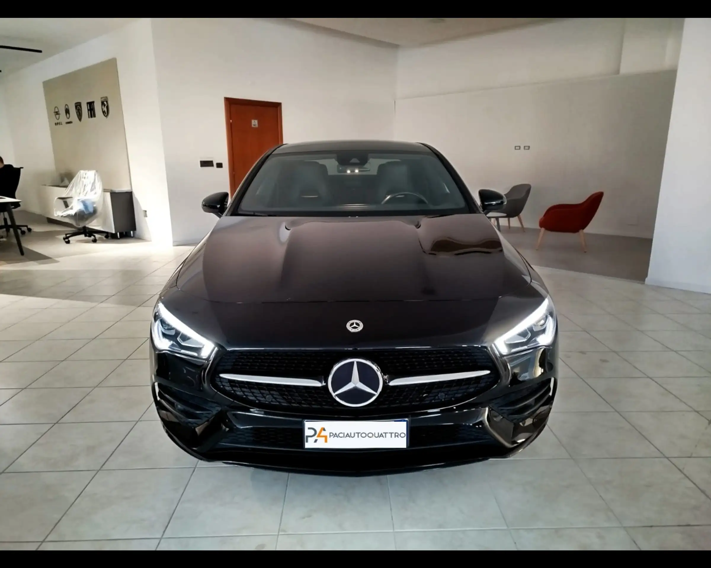 Mercedes-Benz - CLA 200