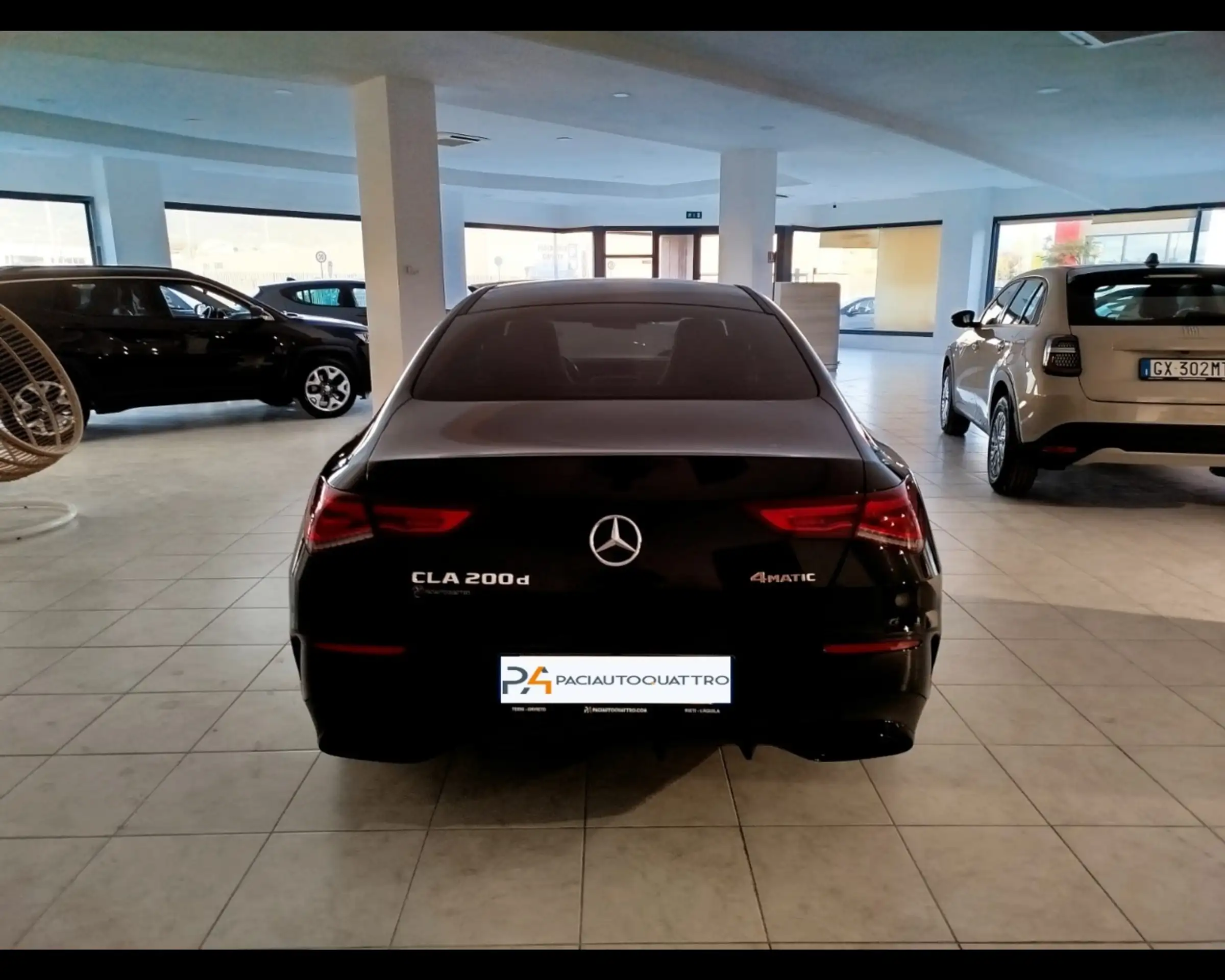 Mercedes-Benz - CLA 200