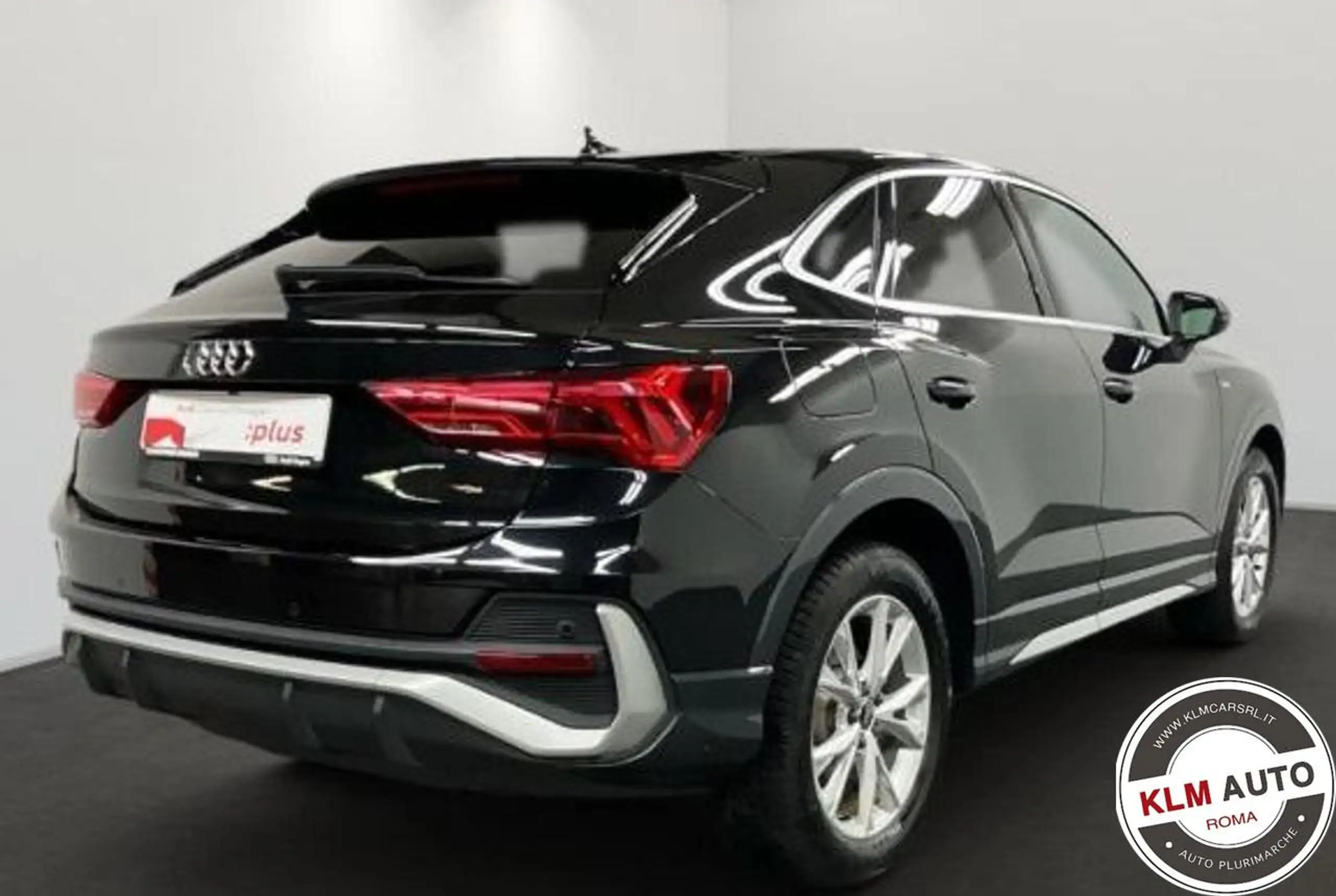 Audi - Q3