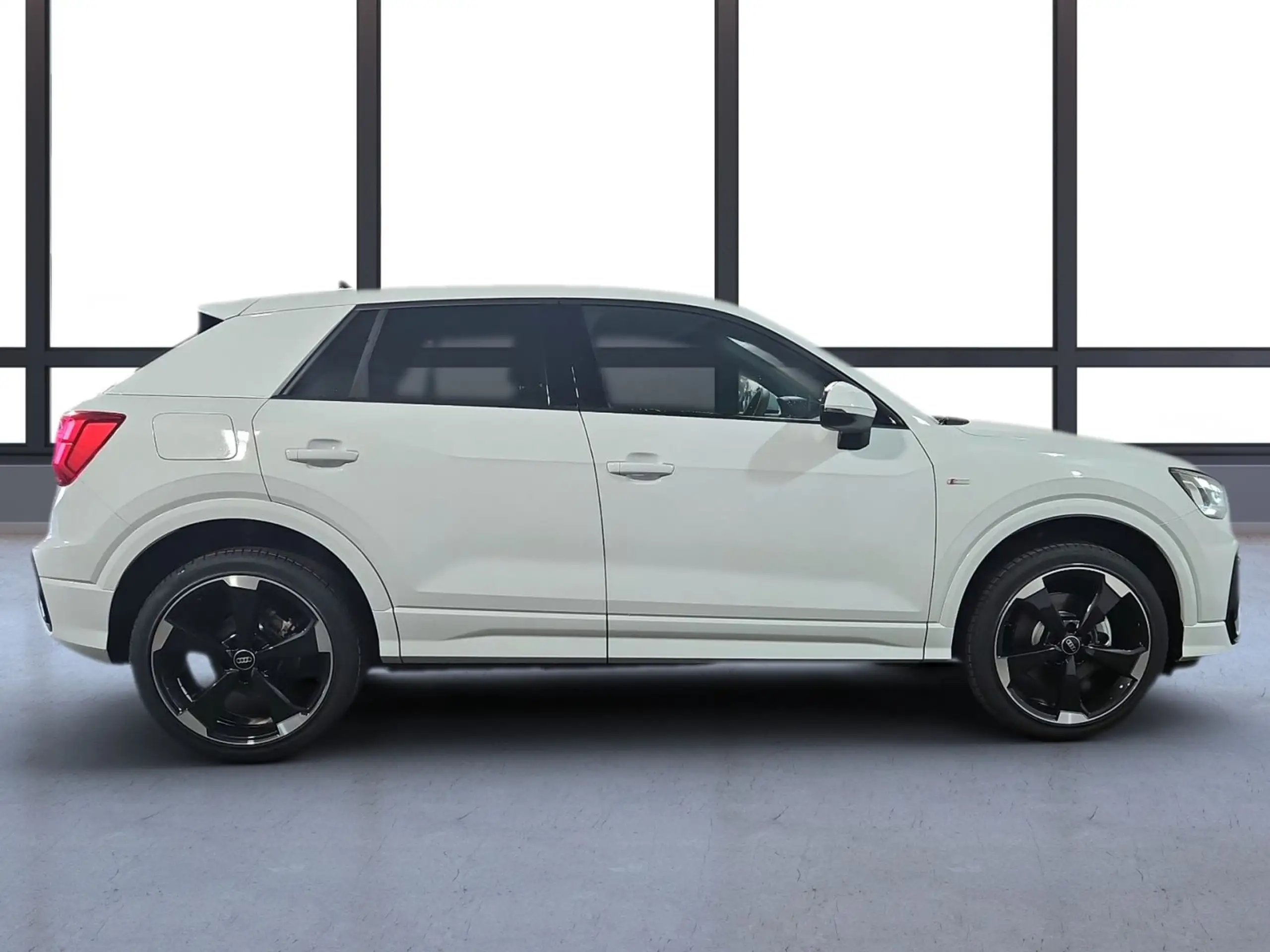 Audi - Q2