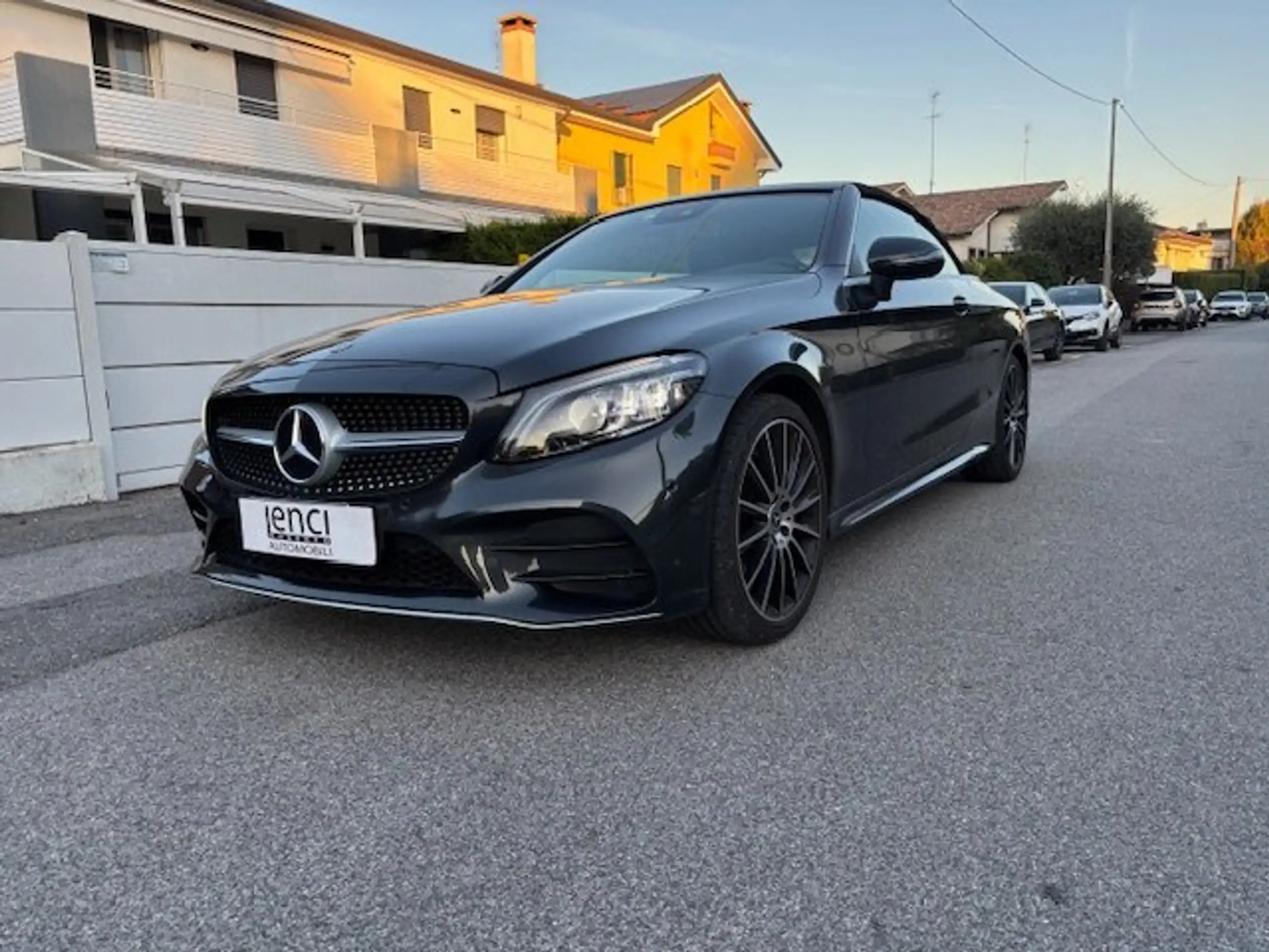 Mercedes-Benz - C 220