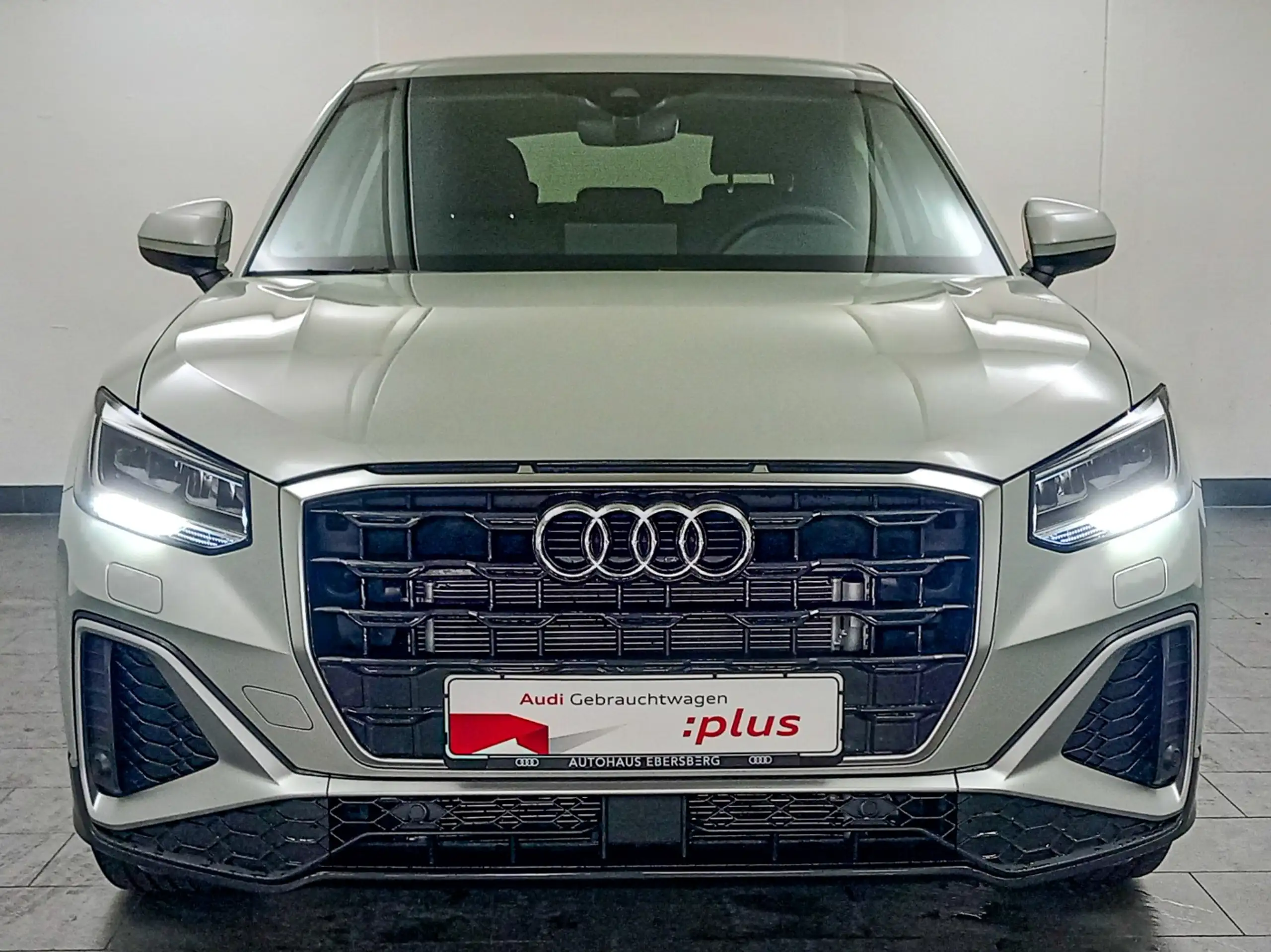 Audi - Q2