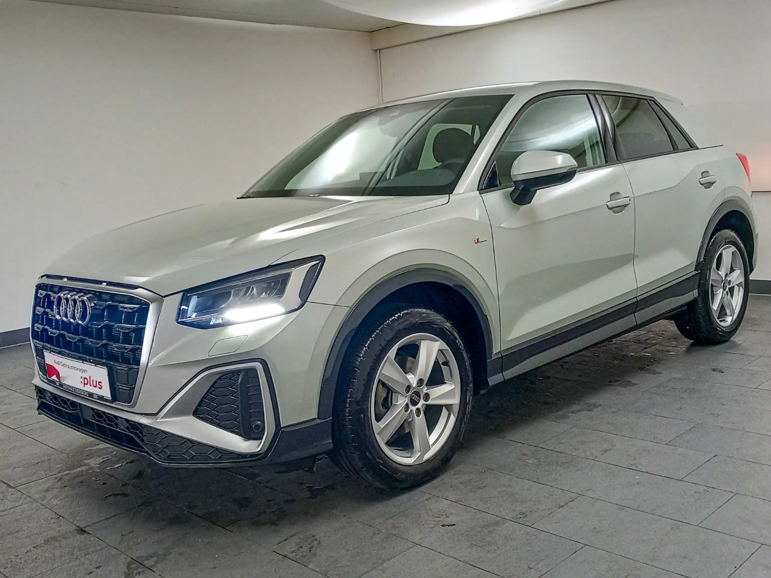 Audi - Q2