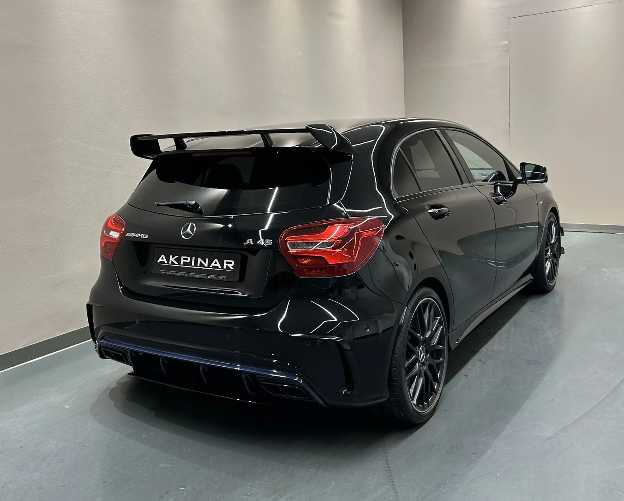 Mercedes-Benz - A 45 AMG