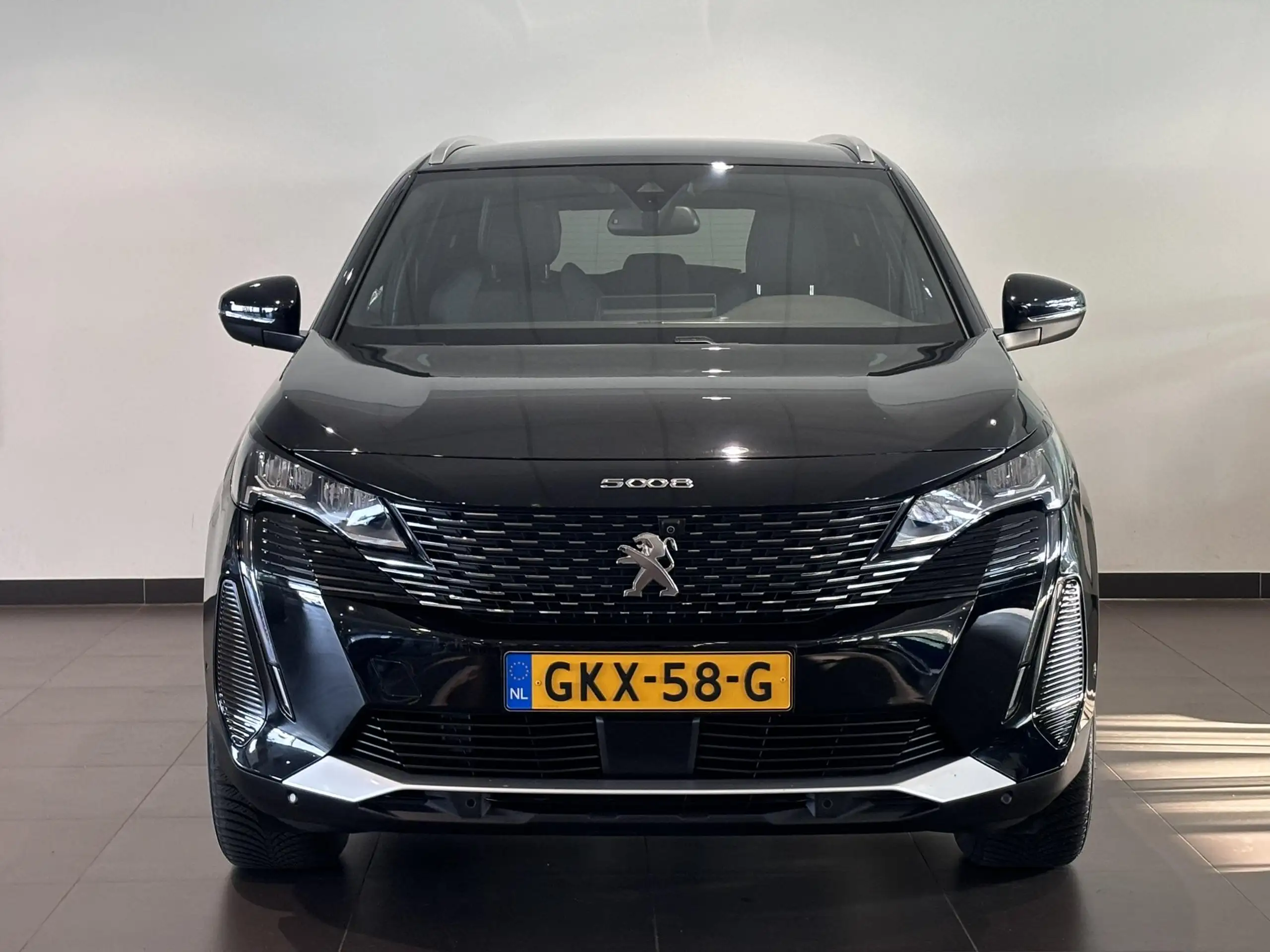 Peugeot - 5008