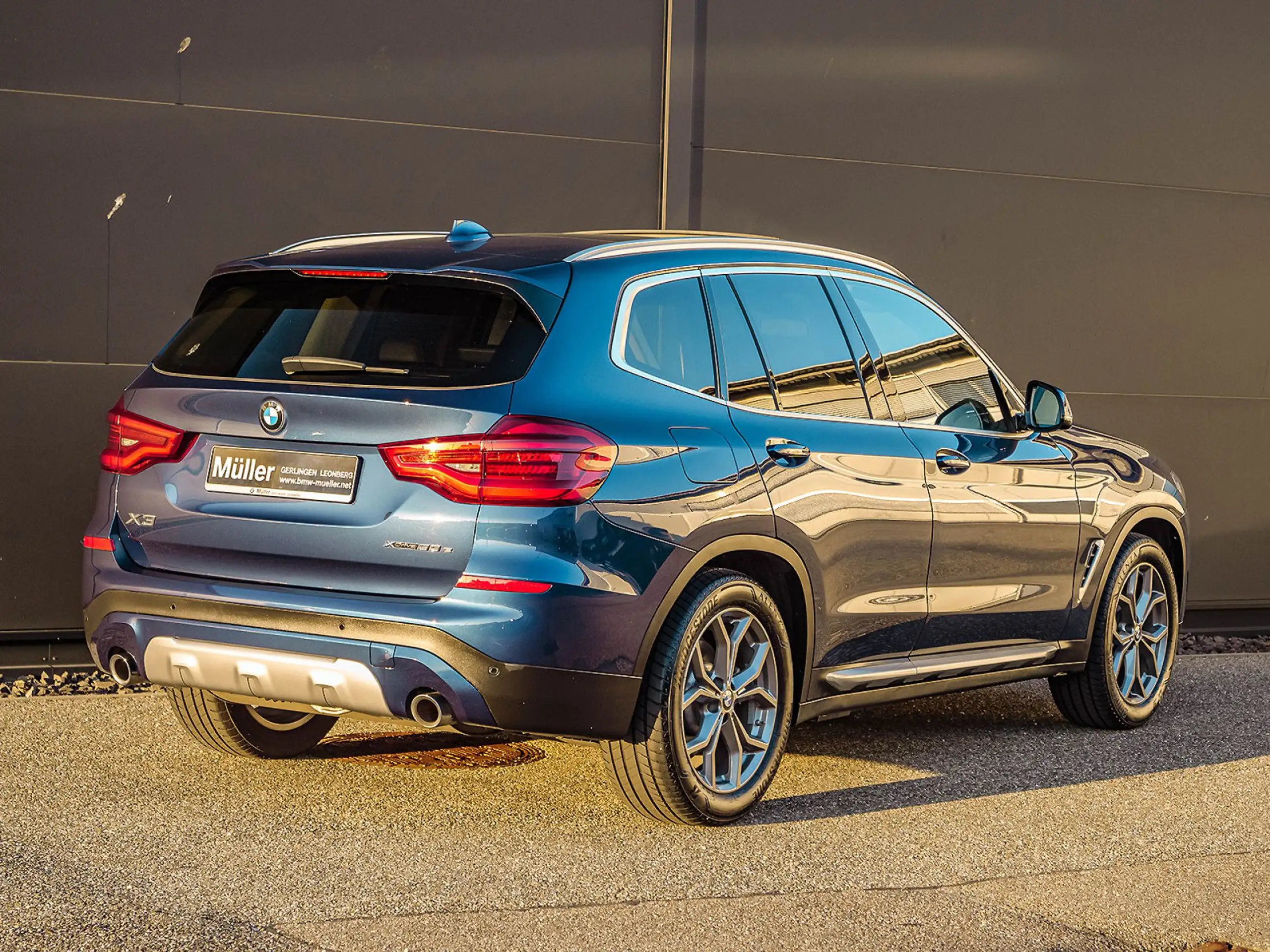 BMW - X3