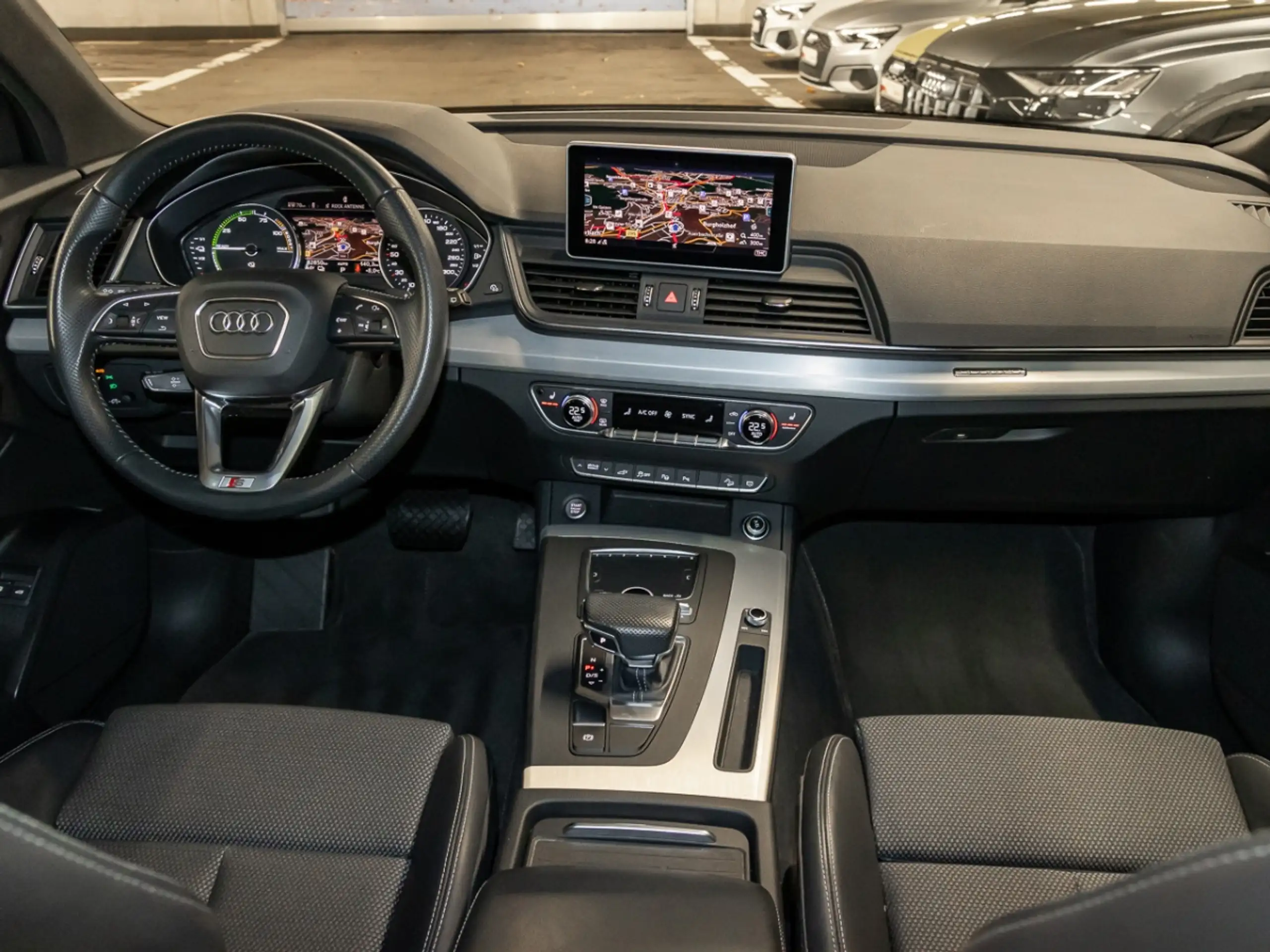 Audi - Q5