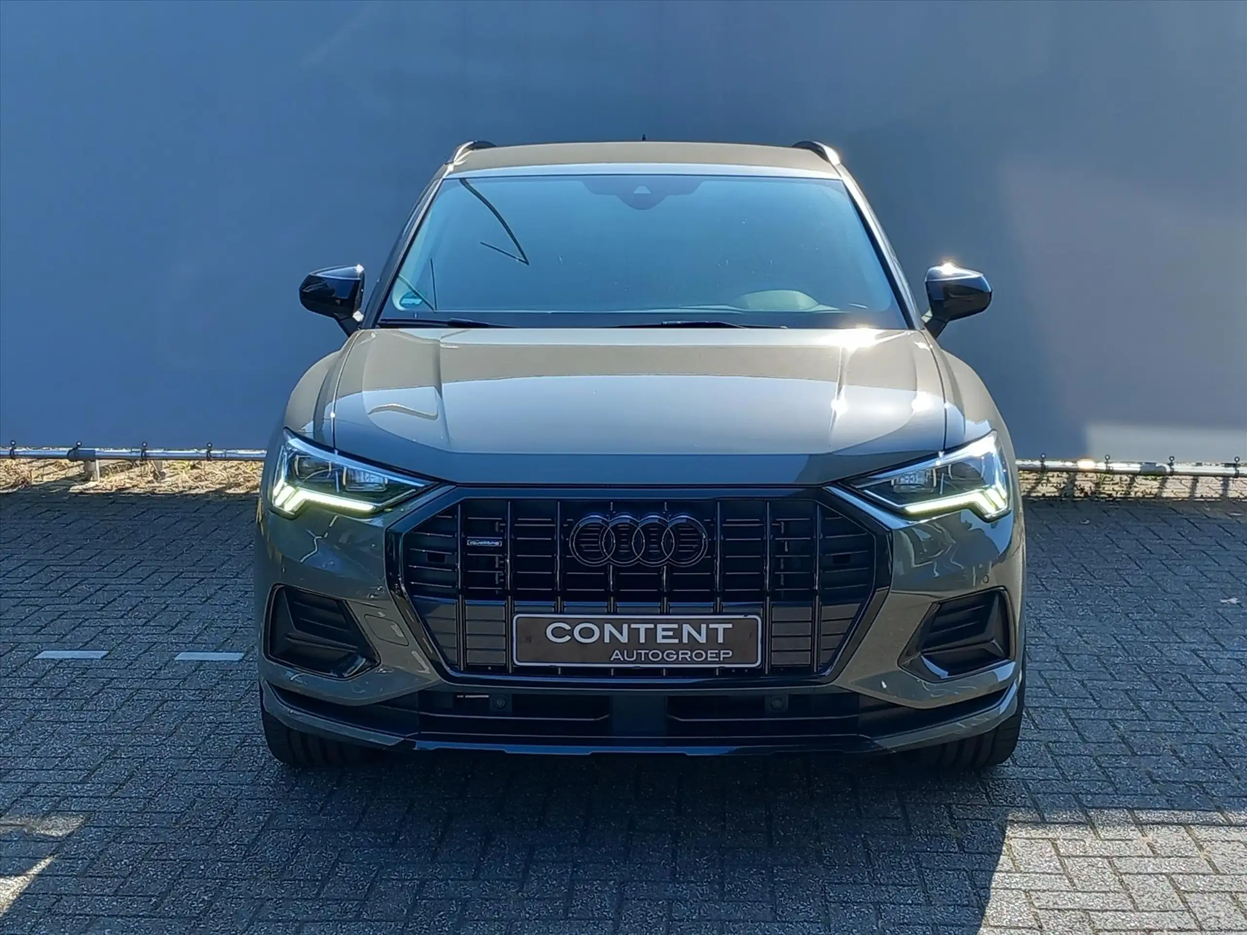 Audi - Q3