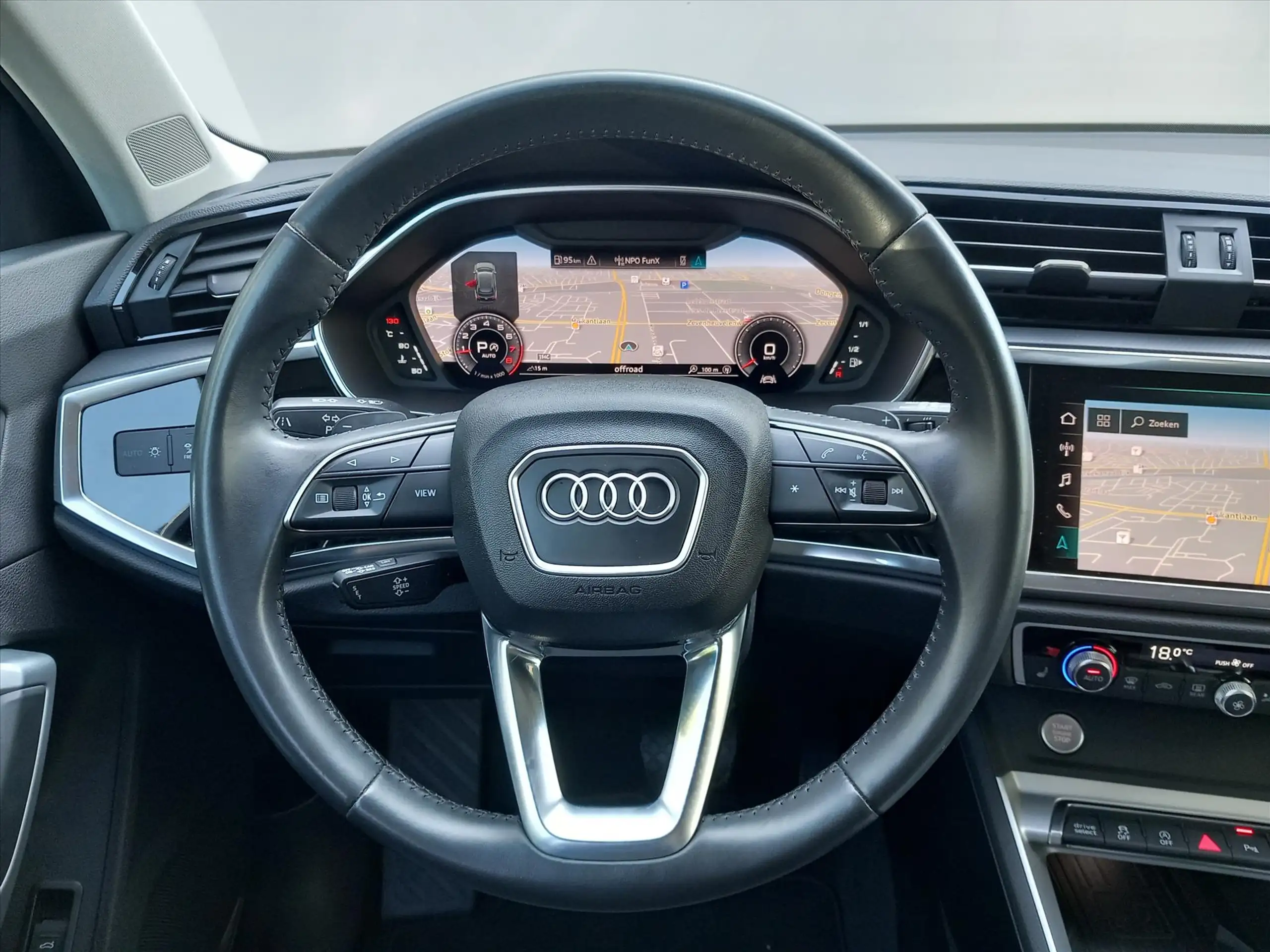 Audi - Q3