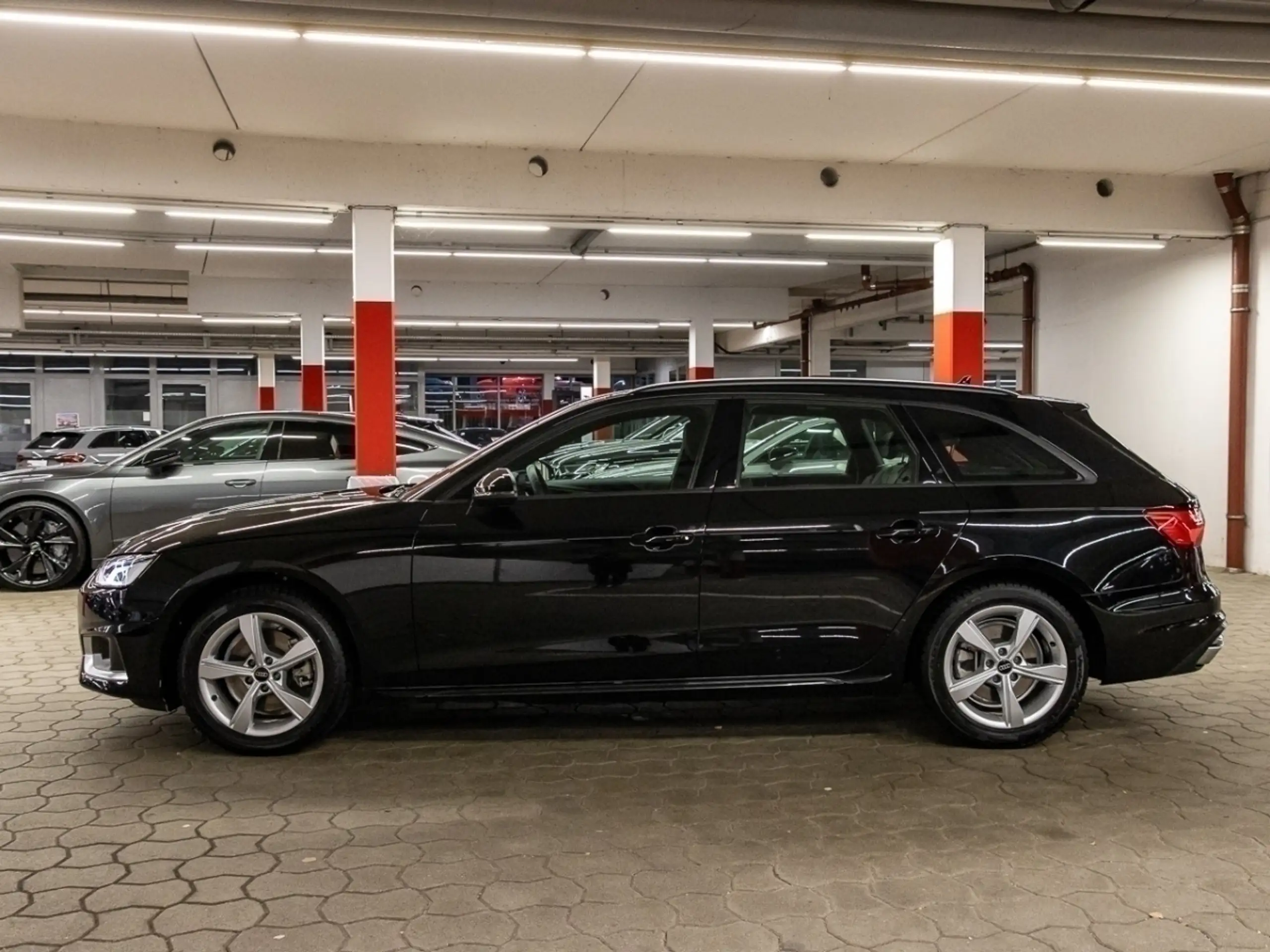 Audi - A4