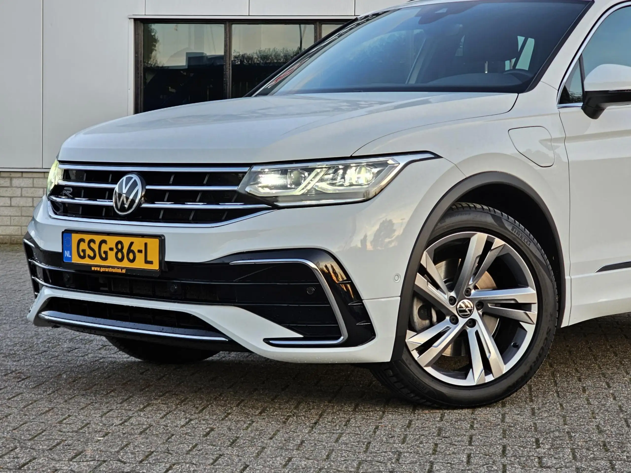 Volkswagen - Tiguan