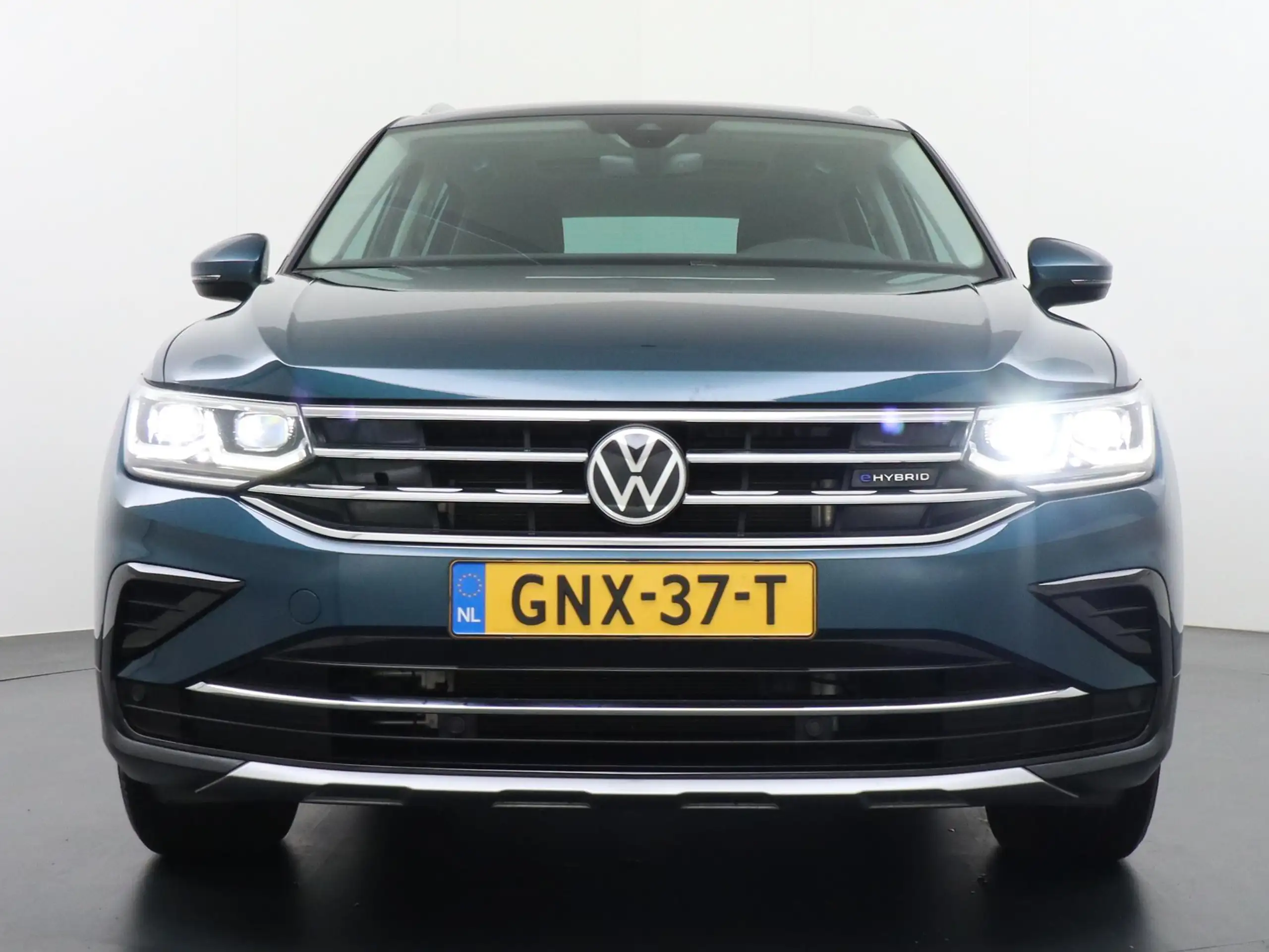 Volkswagen - Tiguan