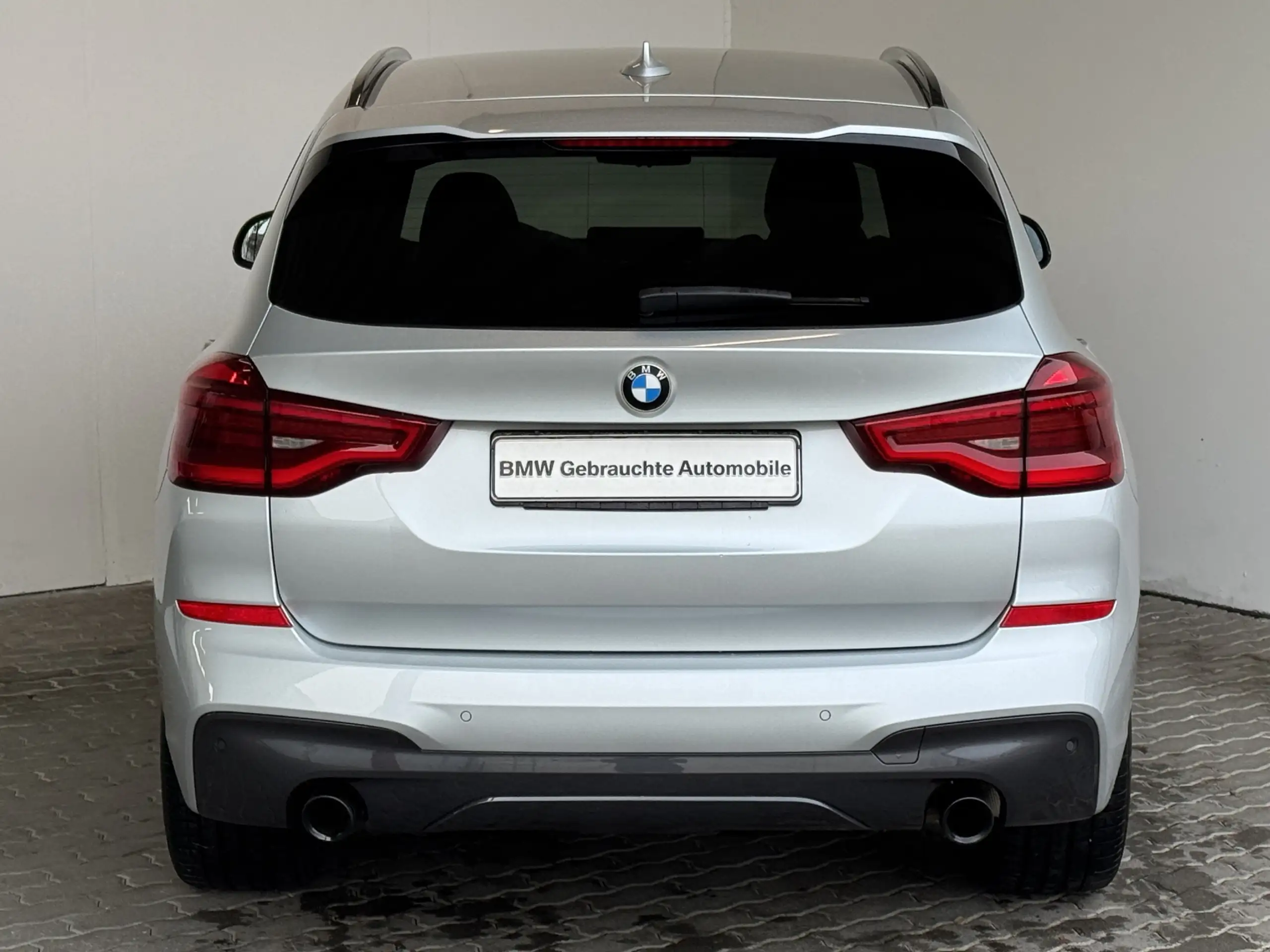 BMW - X3