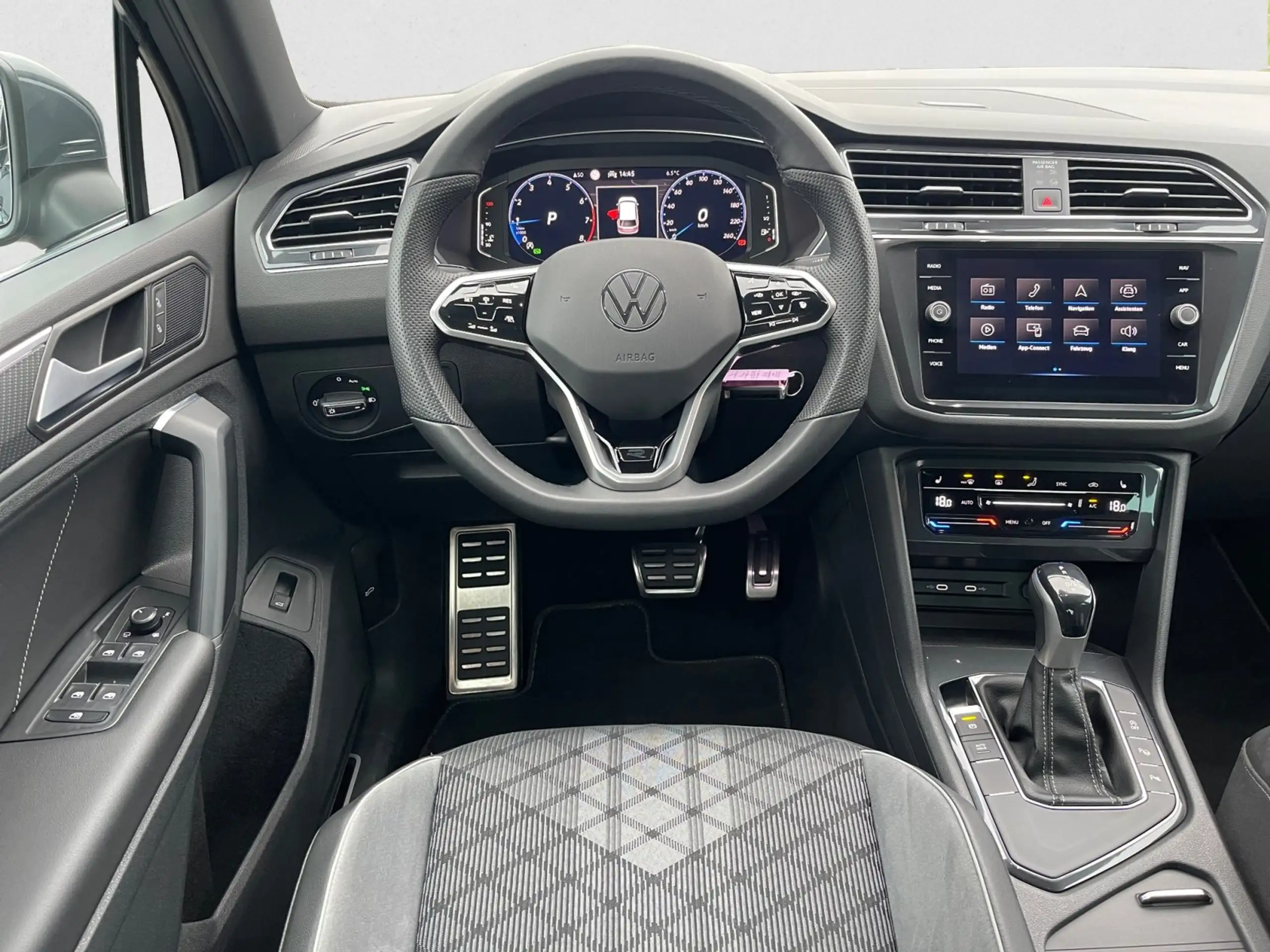 Volkswagen - Tiguan