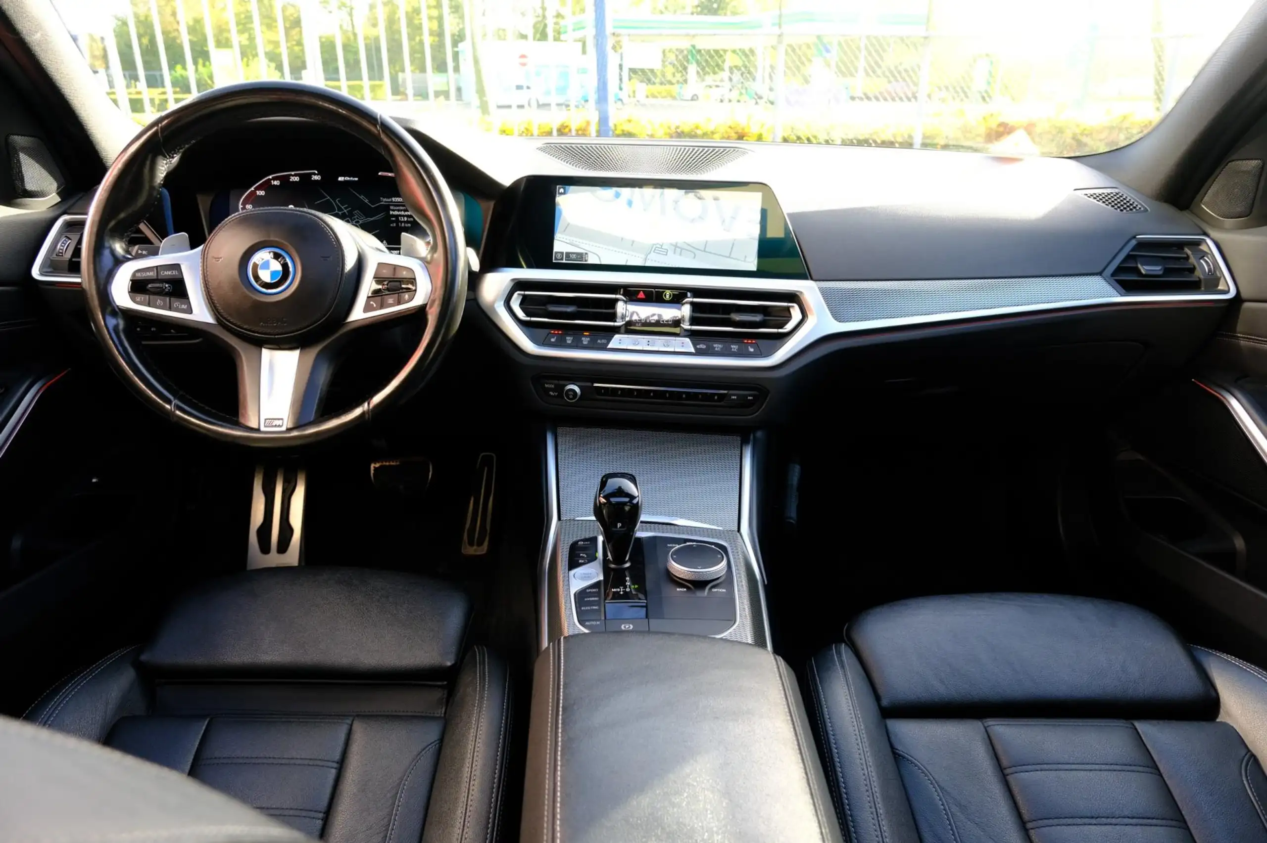 BMW - 330