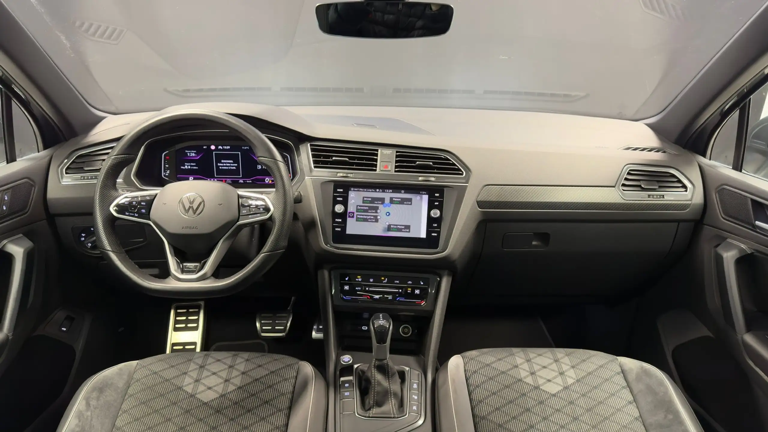 Volkswagen - Tiguan