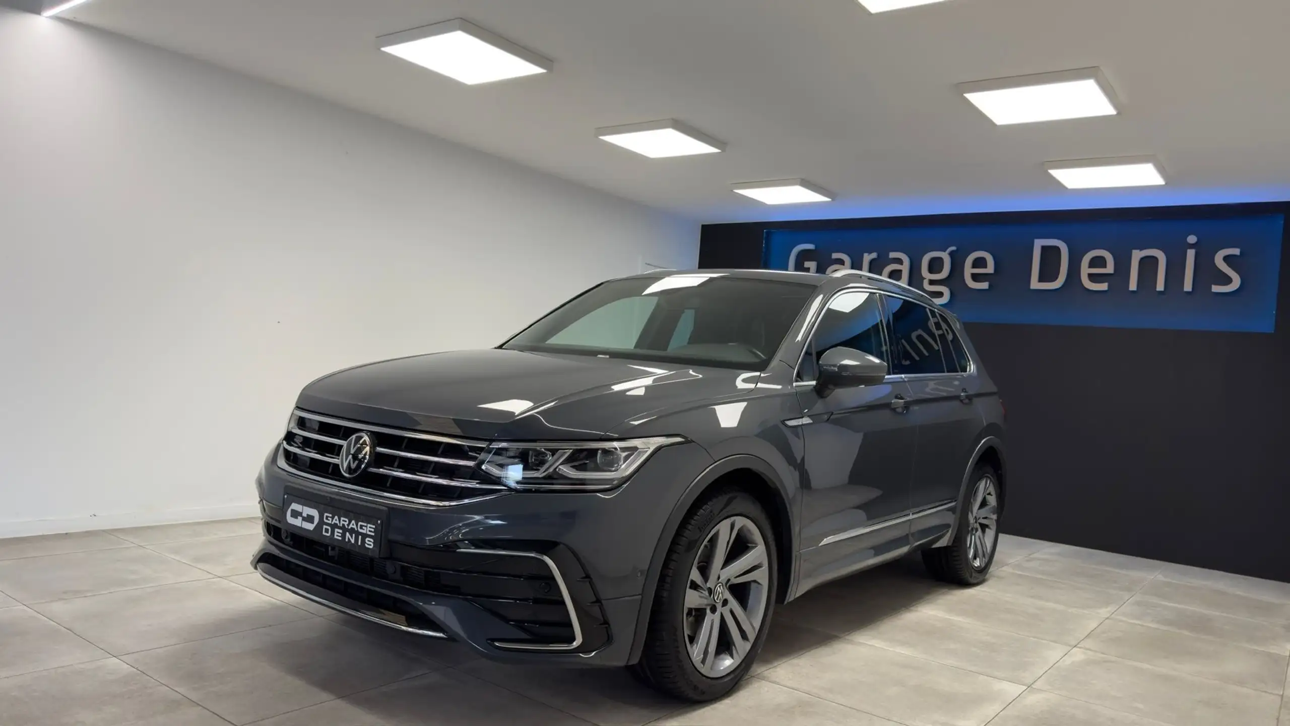 Volkswagen - Tiguan