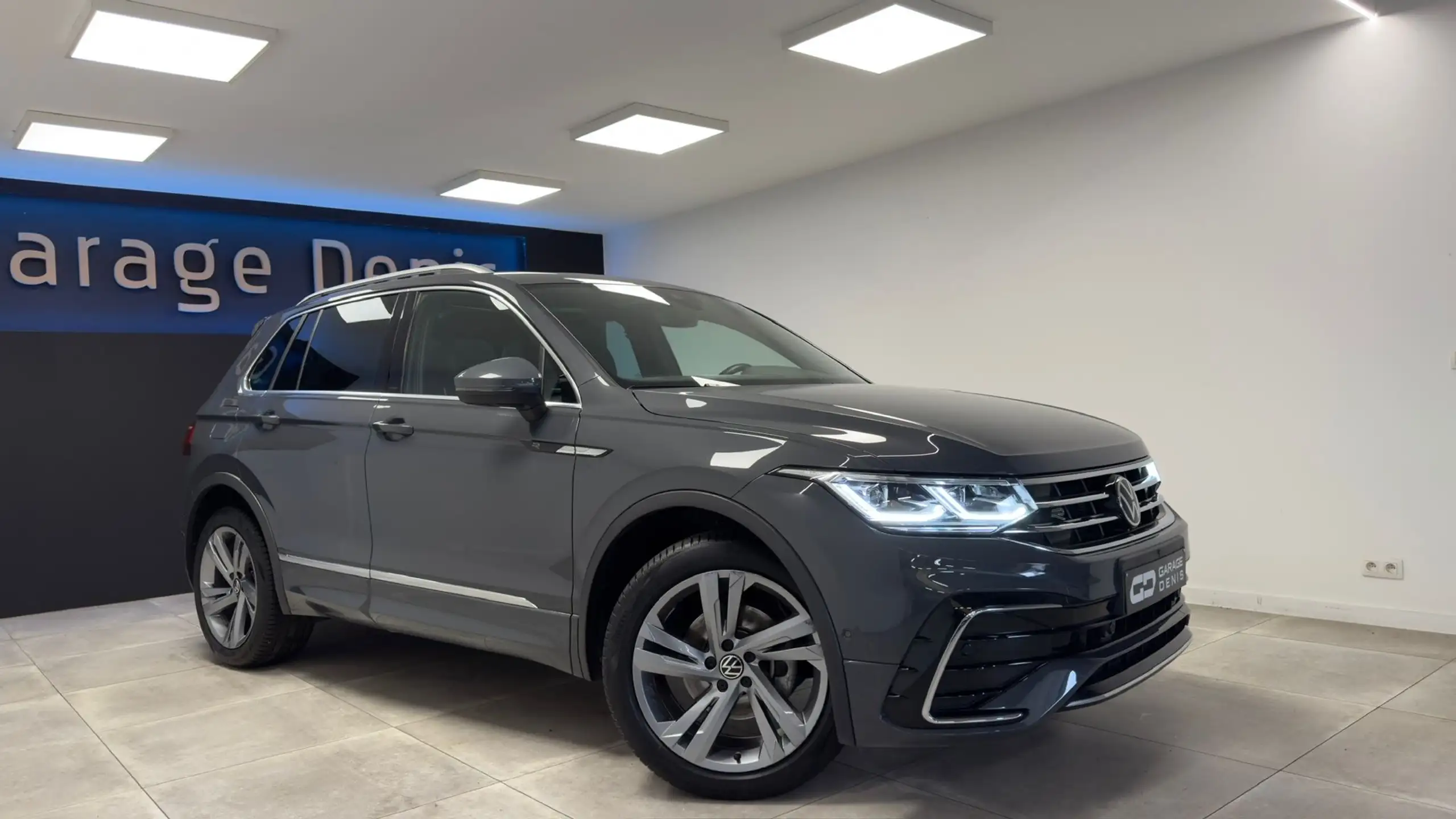 Volkswagen - Tiguan