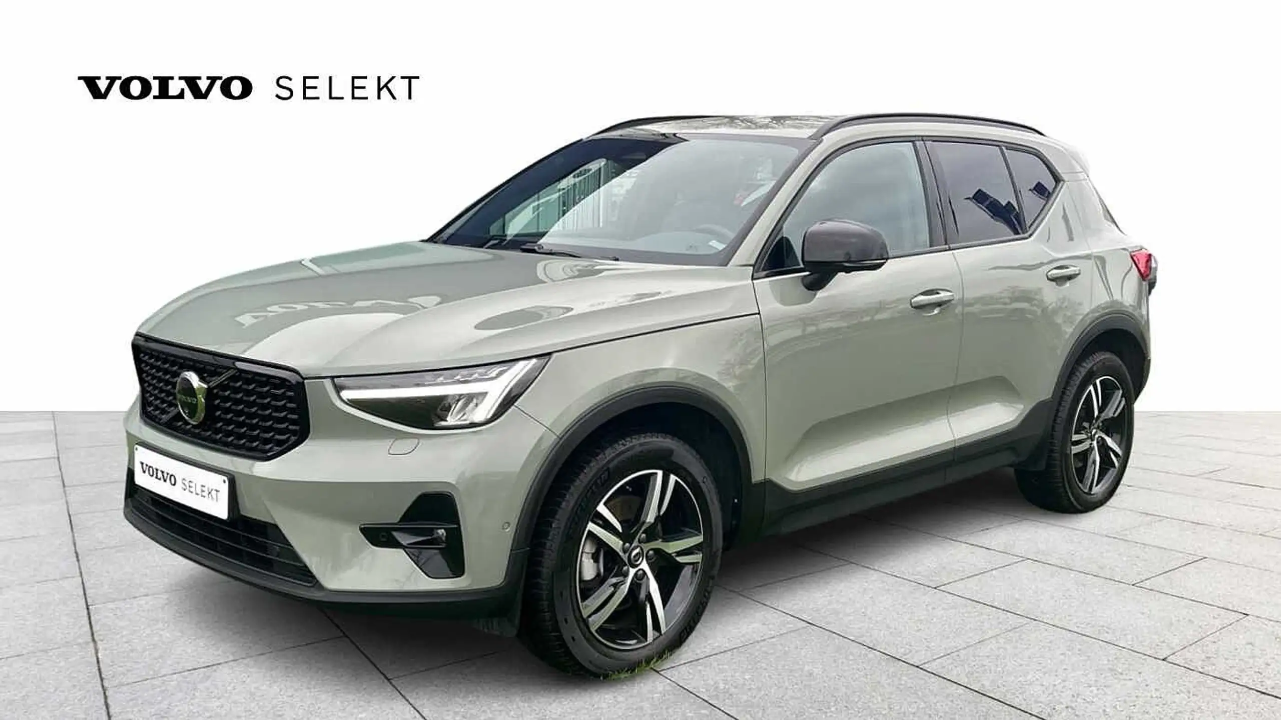 Volvo - XC40