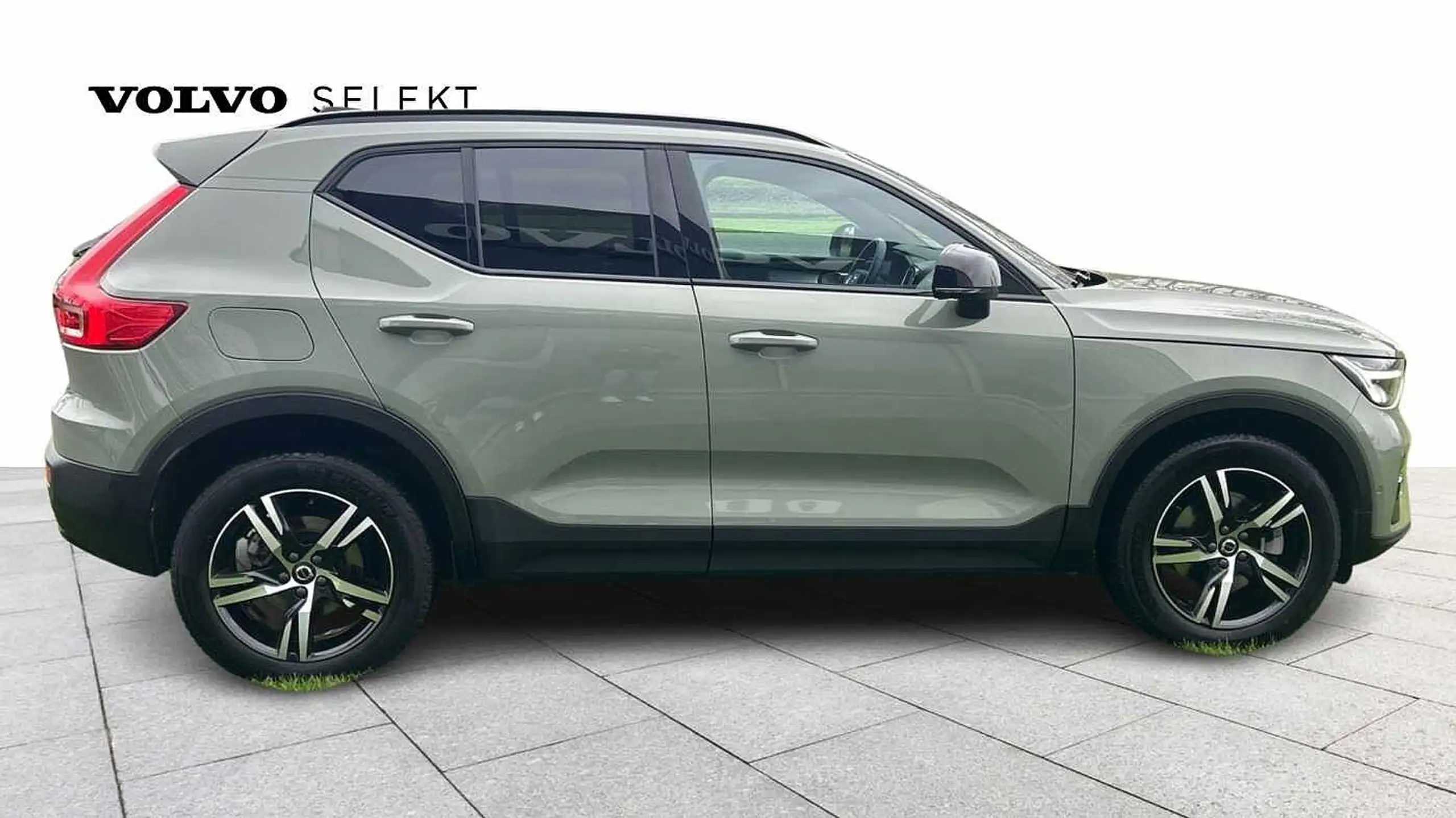 Volvo - XC40