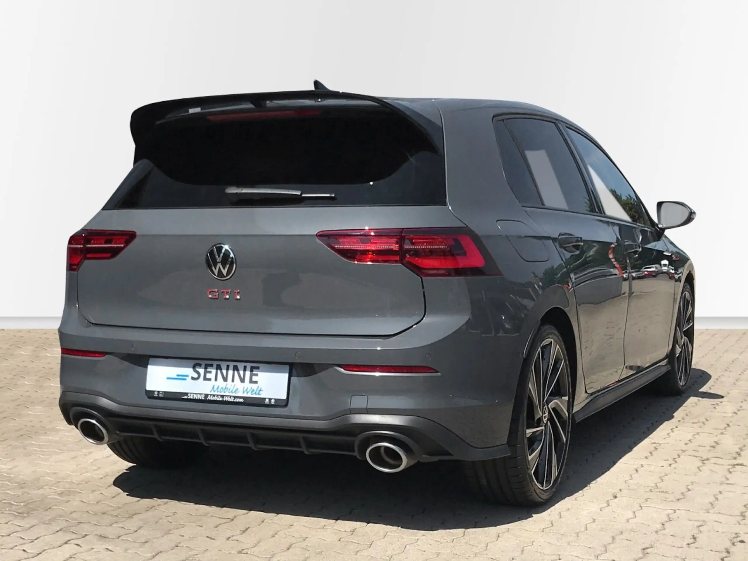 Volkswagen - Golf