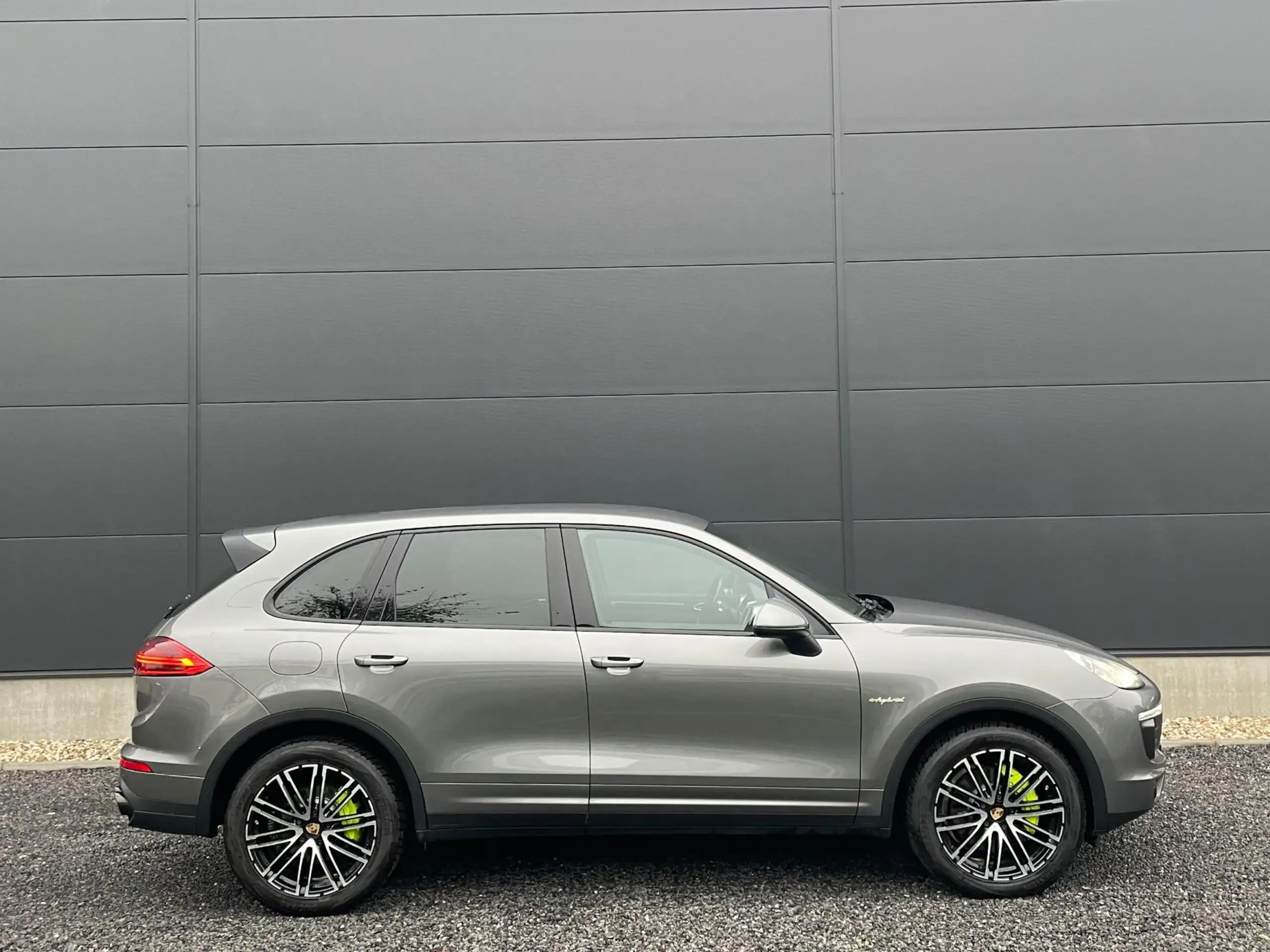 Porsche - Cayenne