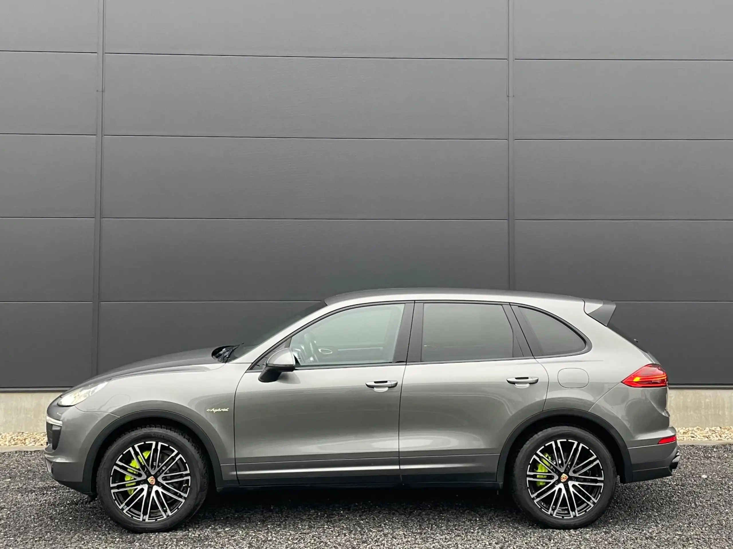 Porsche - Cayenne