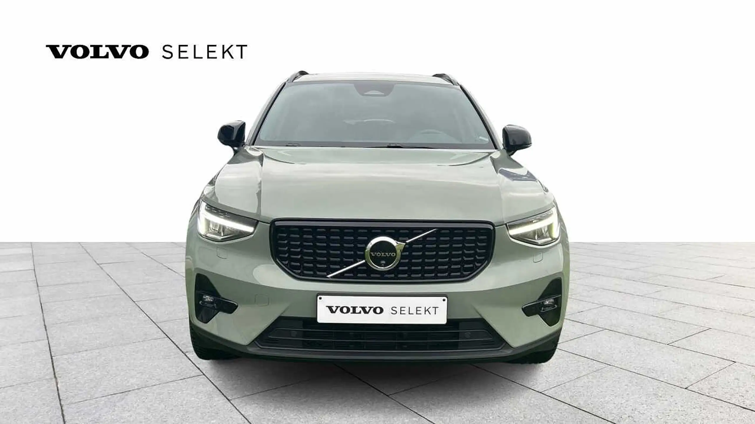 Volvo - XC40