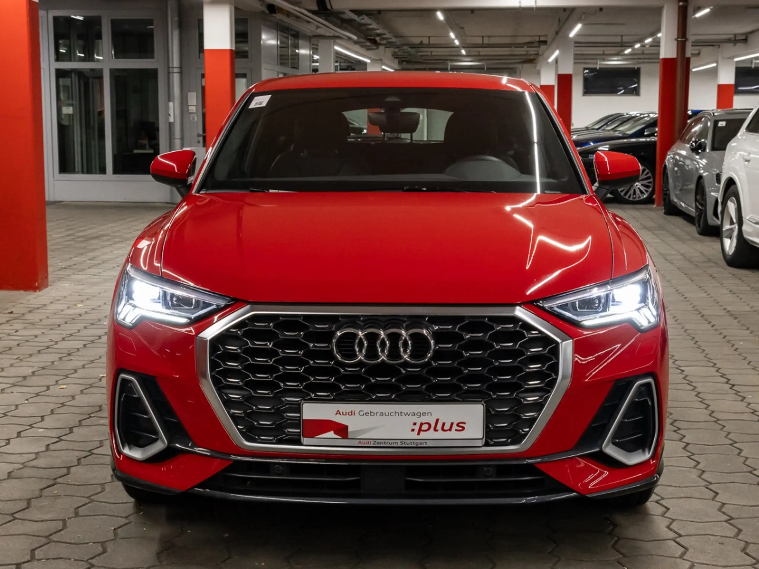 Audi - Q3