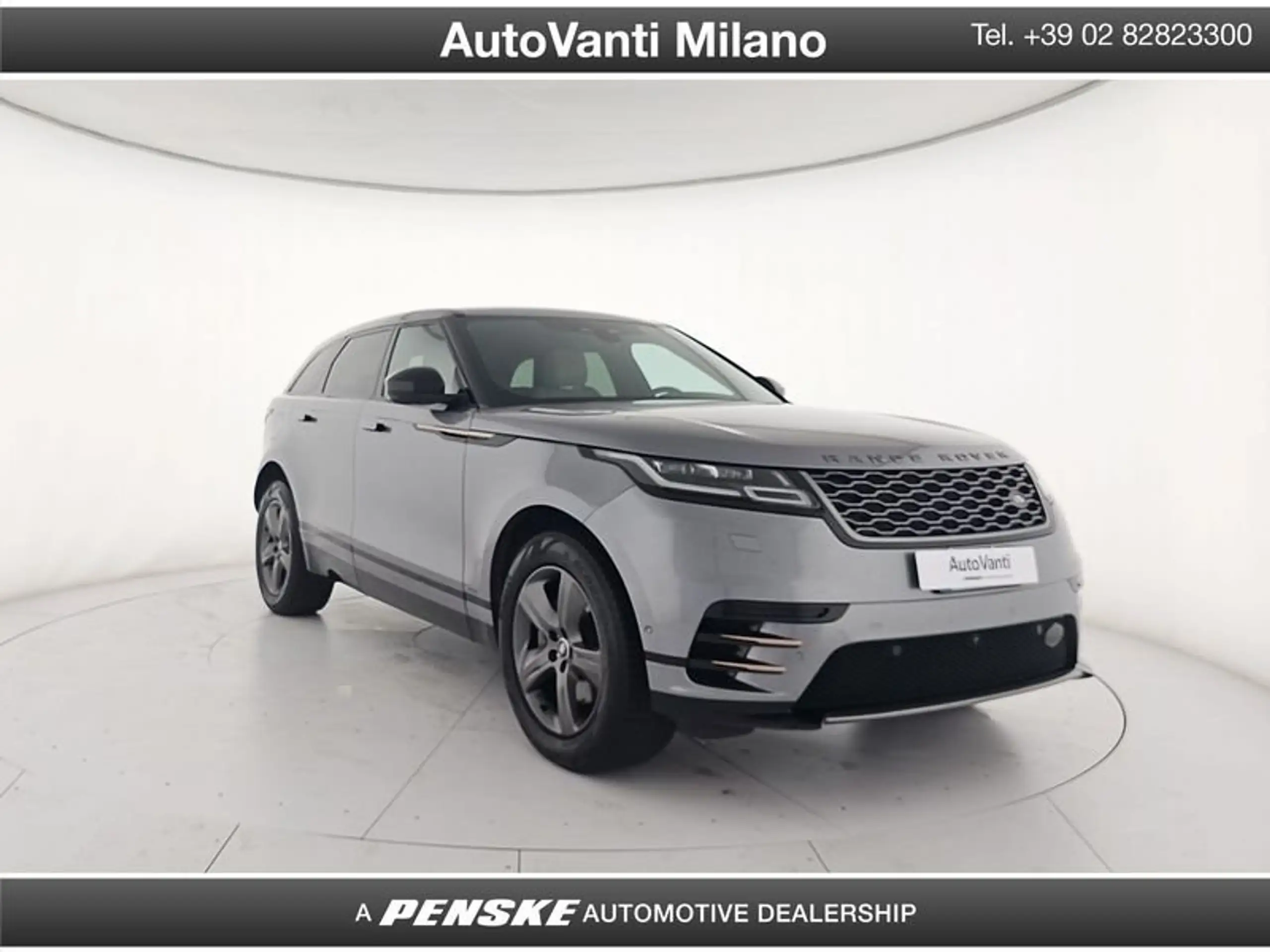 Land Rover - Range Rover Velar