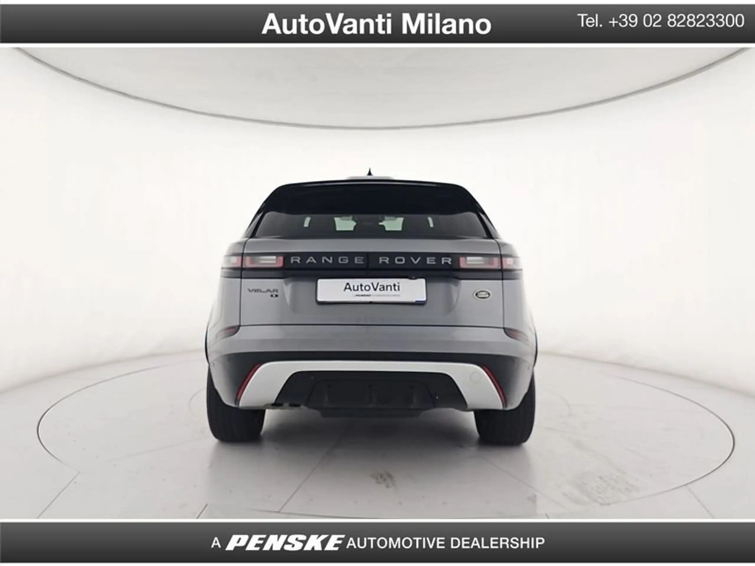 Land Rover - Range Rover Velar