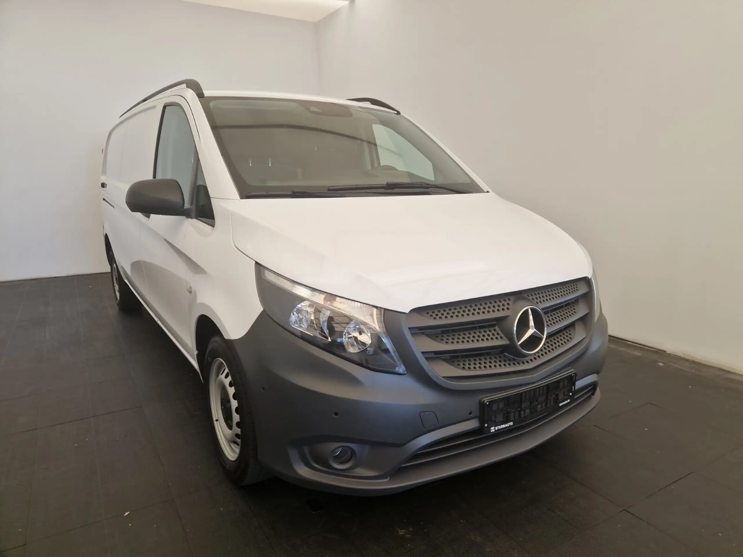 Mercedes-Benz - Vito