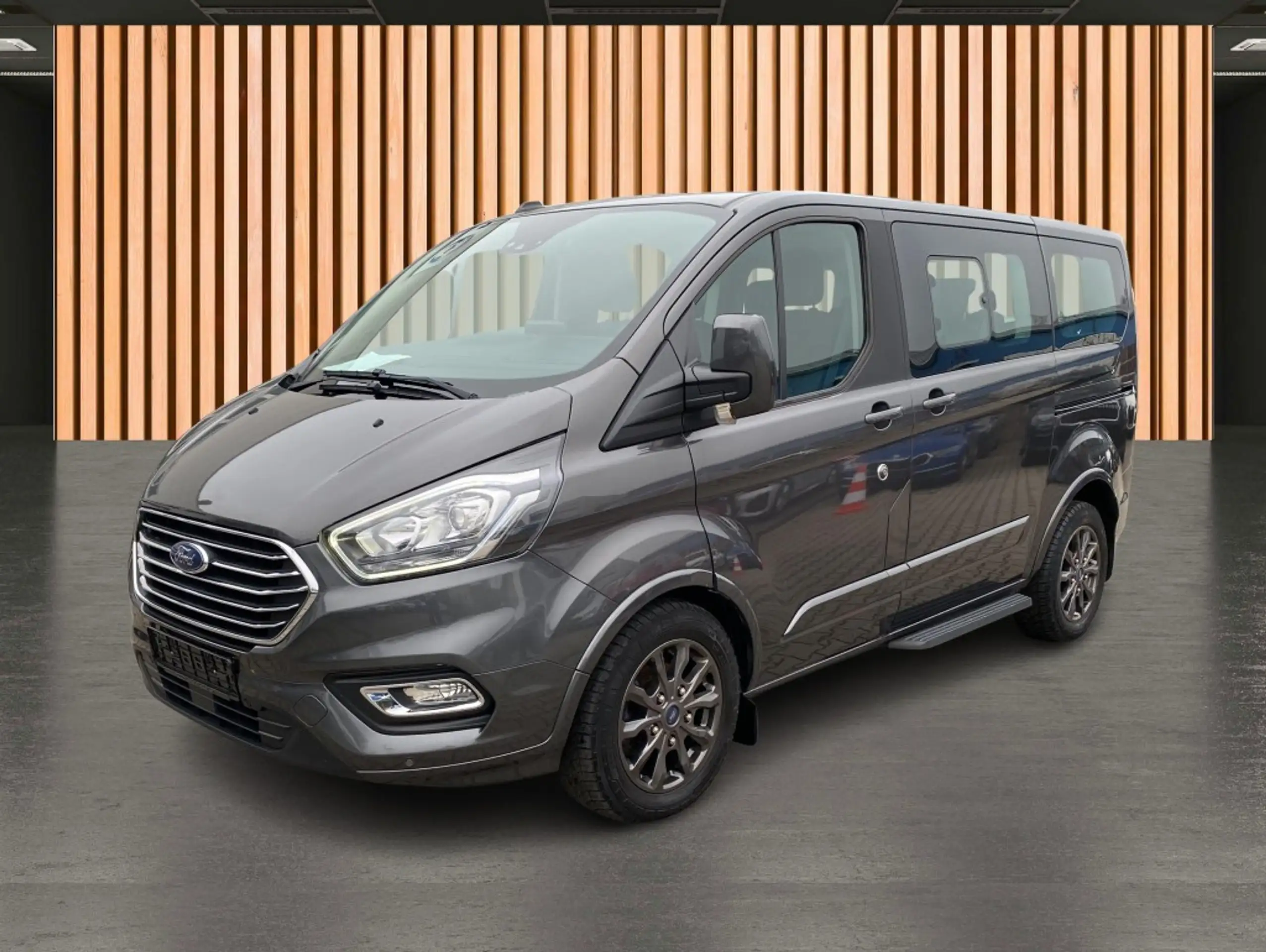 Ford - Tourneo Custom