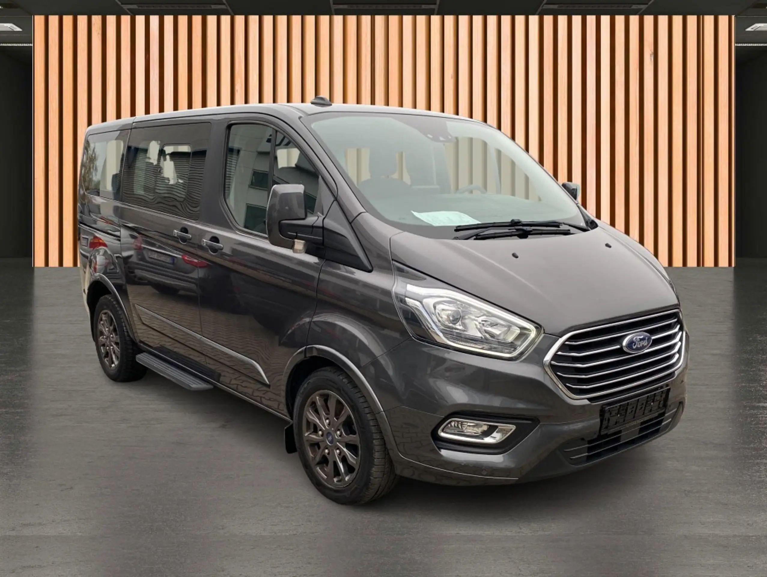 Ford - Tourneo Custom