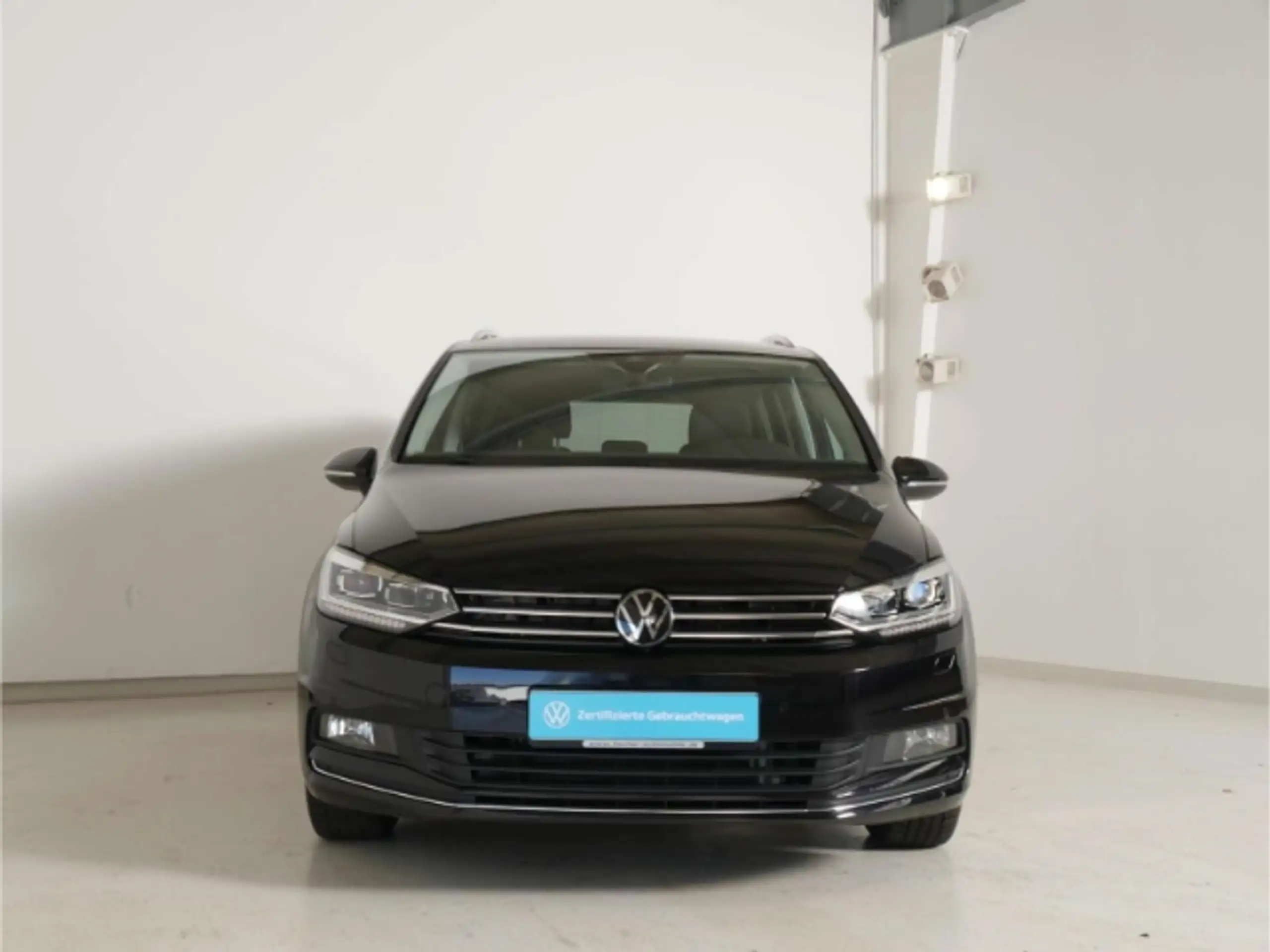 Volkswagen - Touran