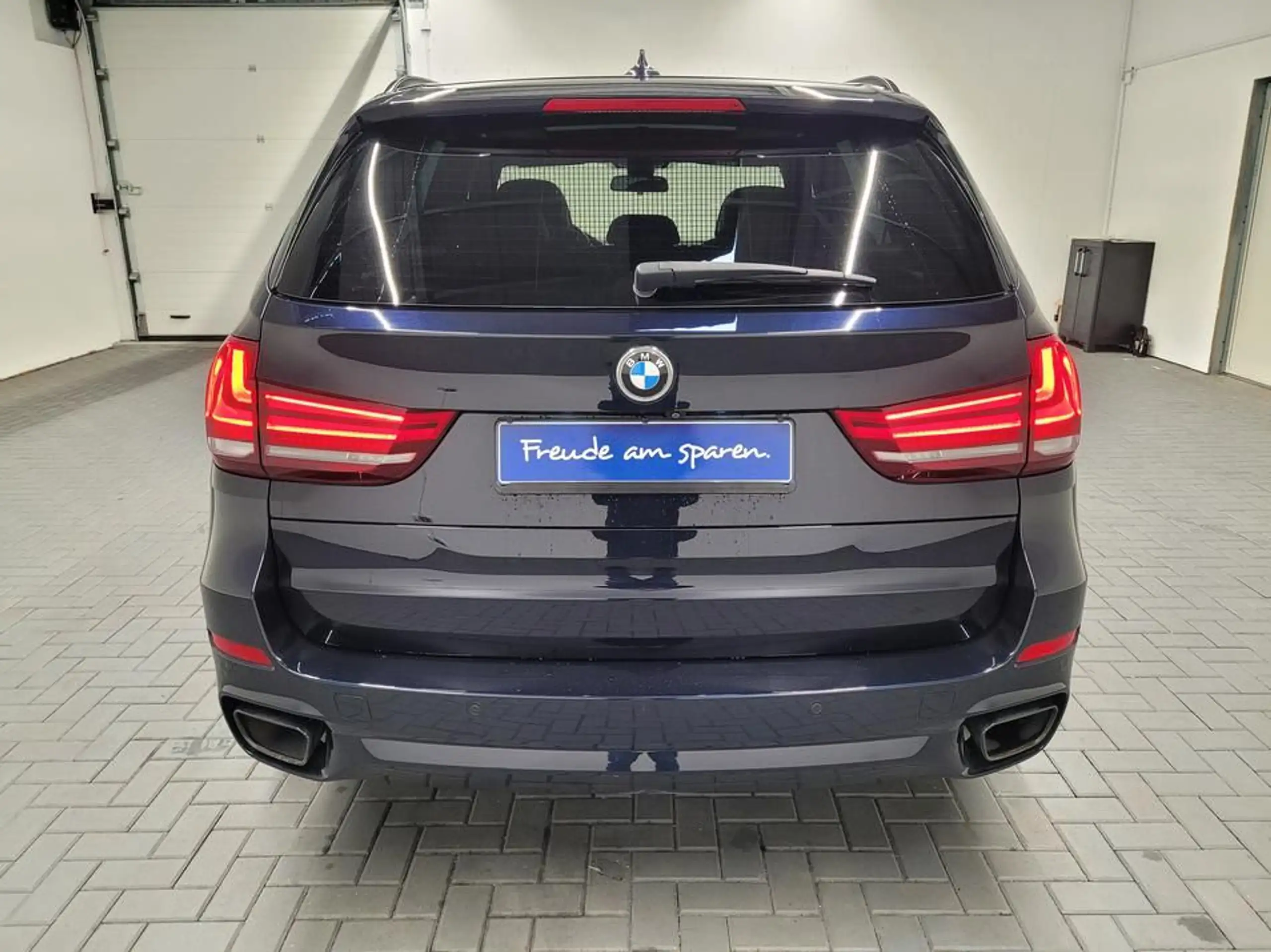 BMW - X5 M