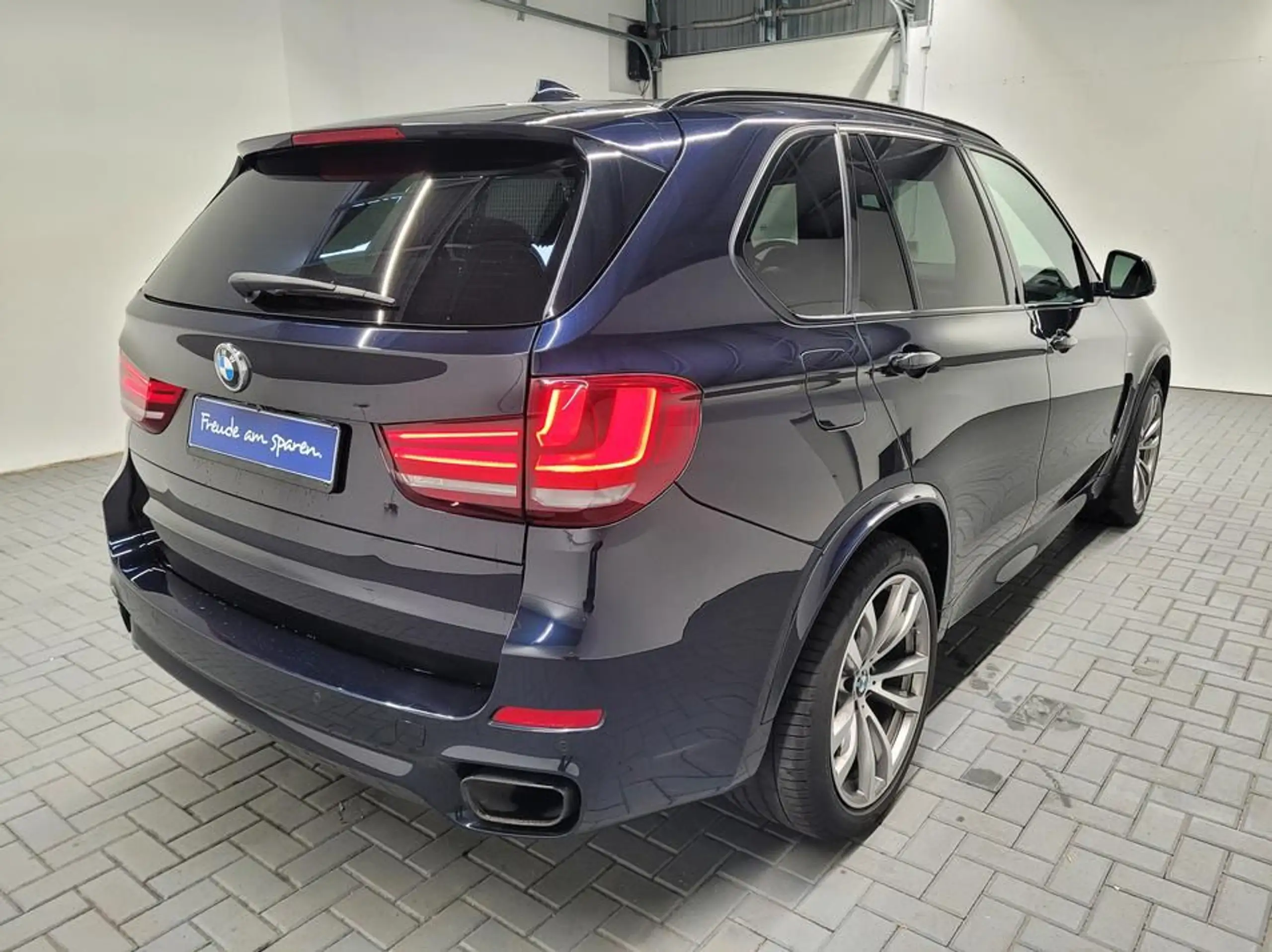 BMW - X5 M