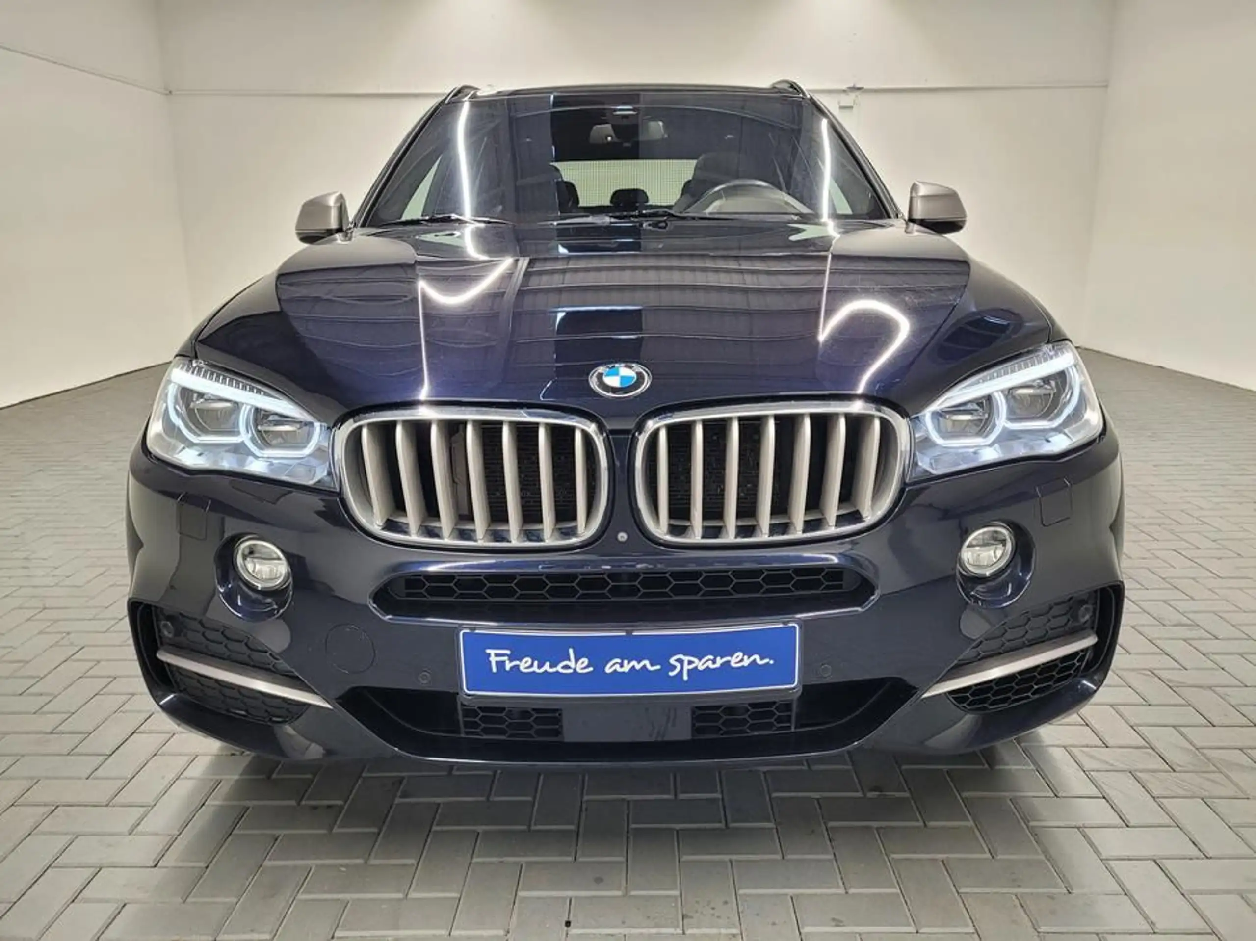 BMW - X5 M