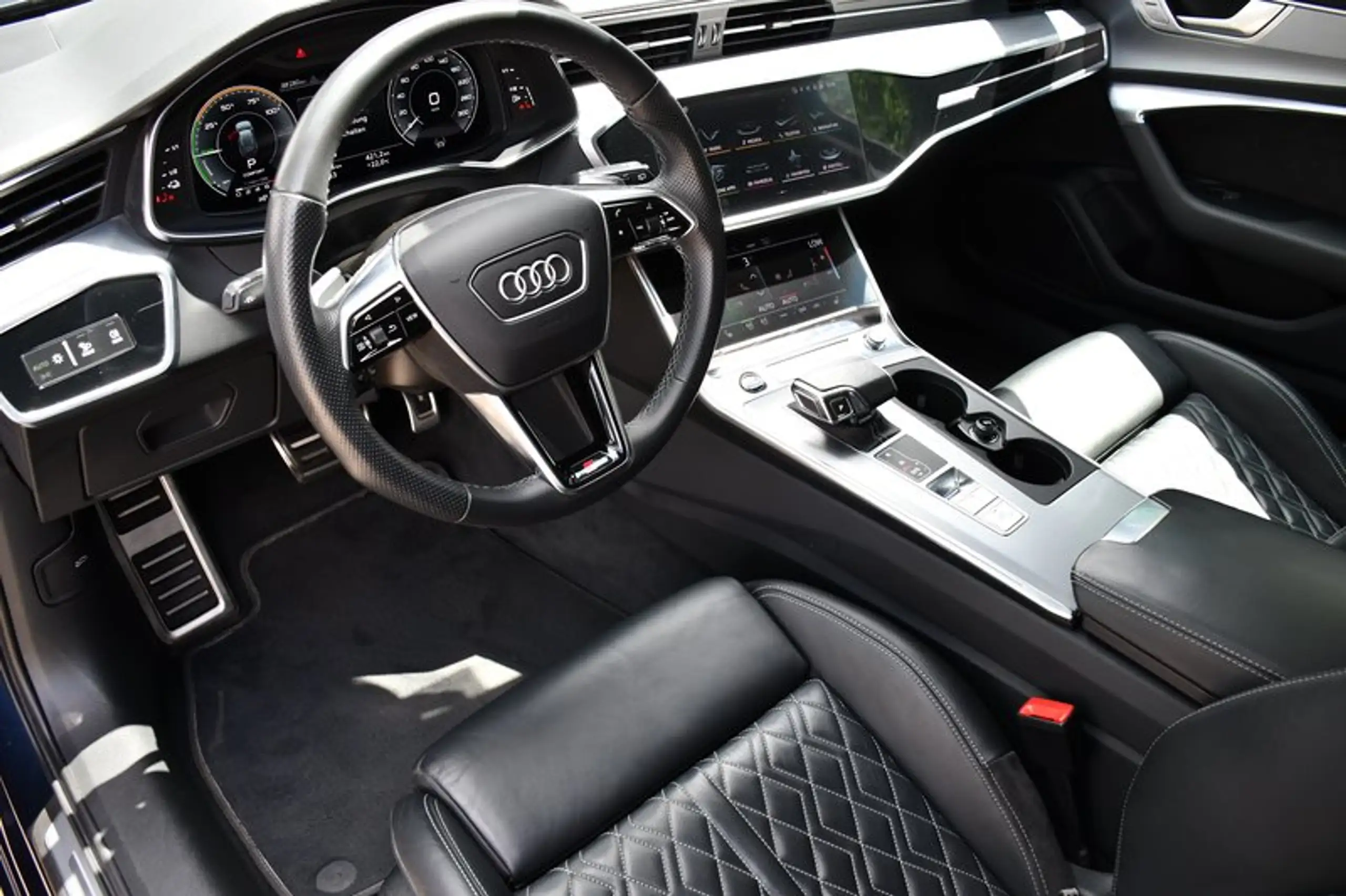 Audi - A6