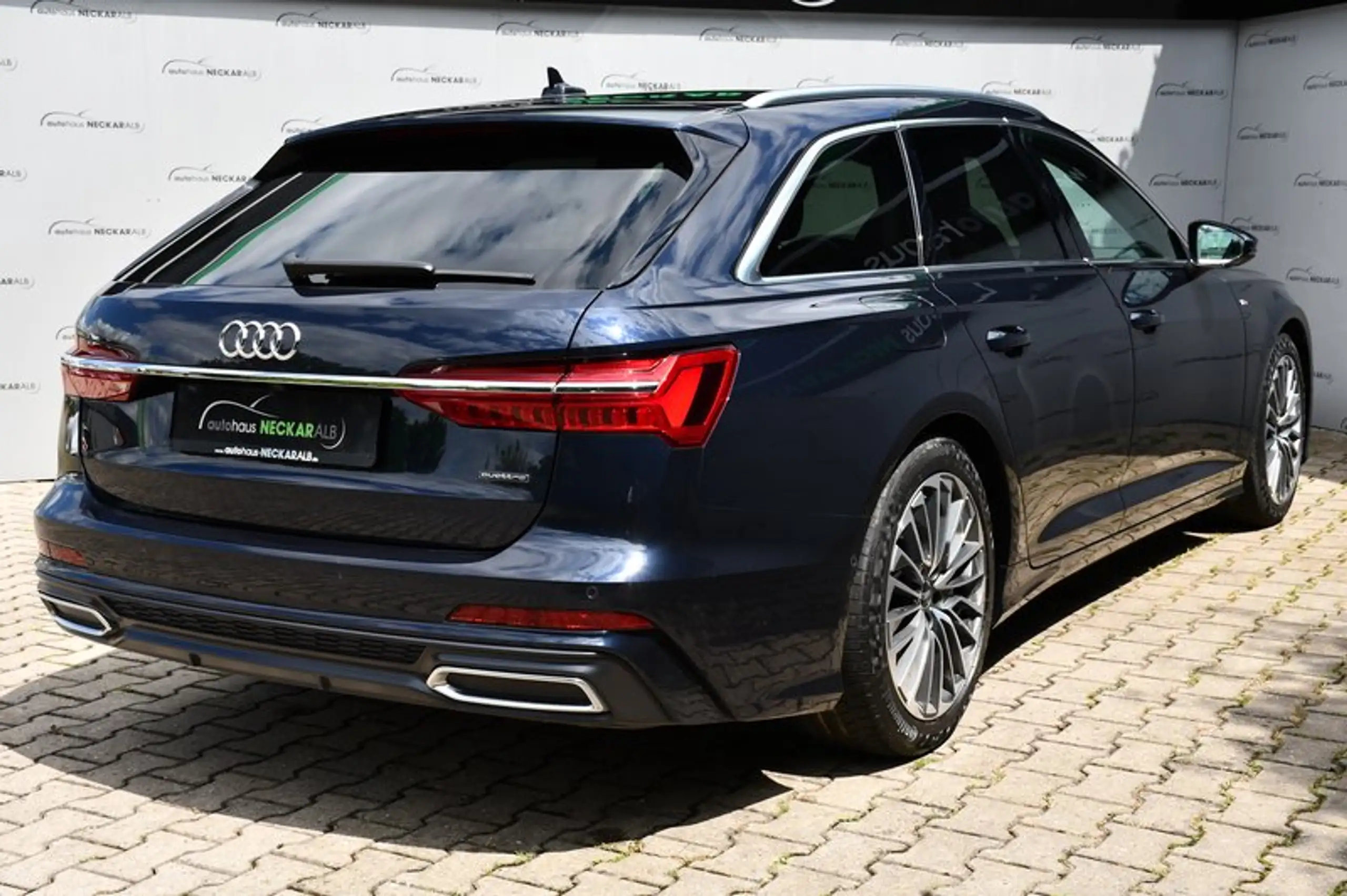 Audi - A6