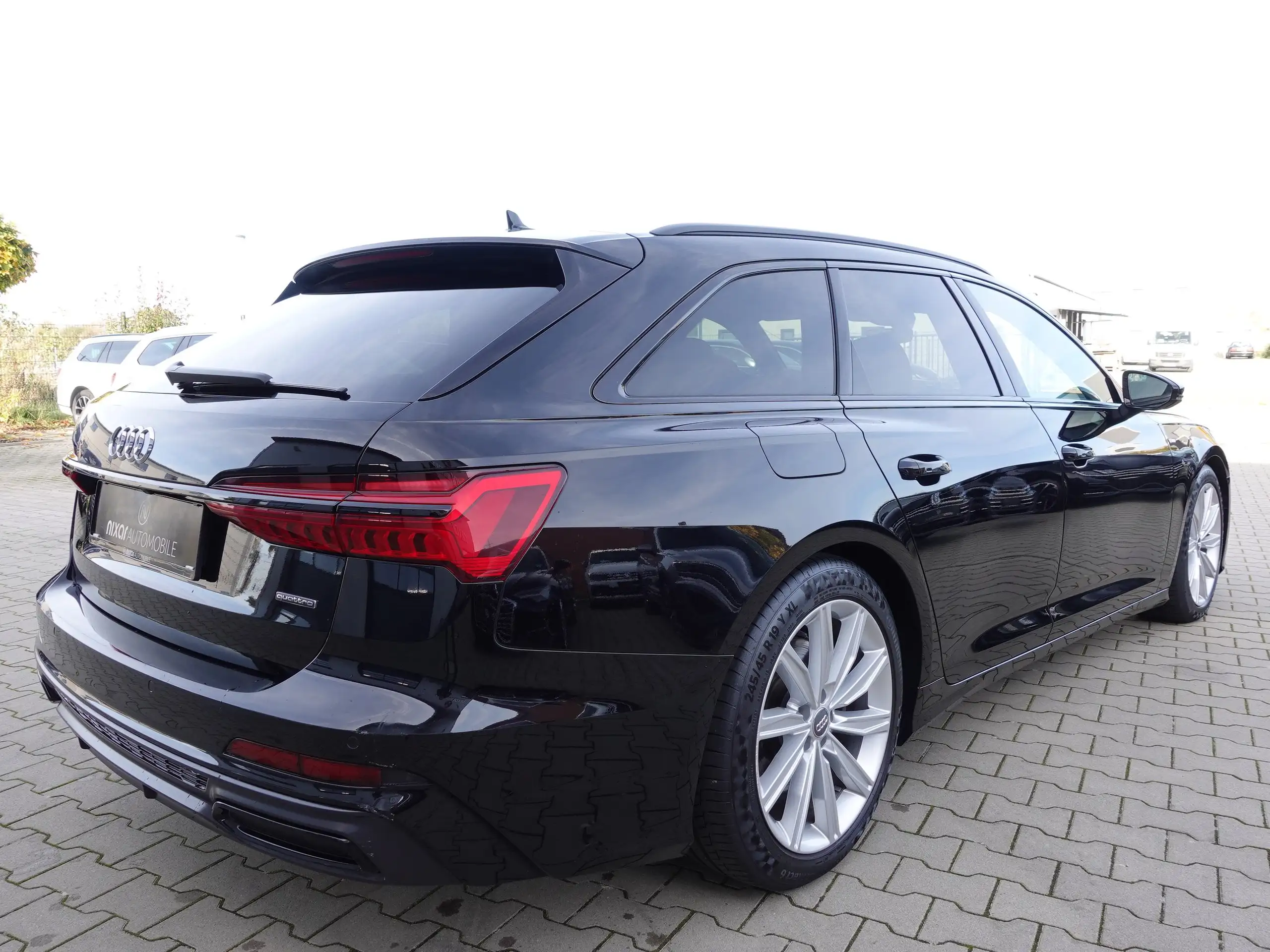 Audi - A6