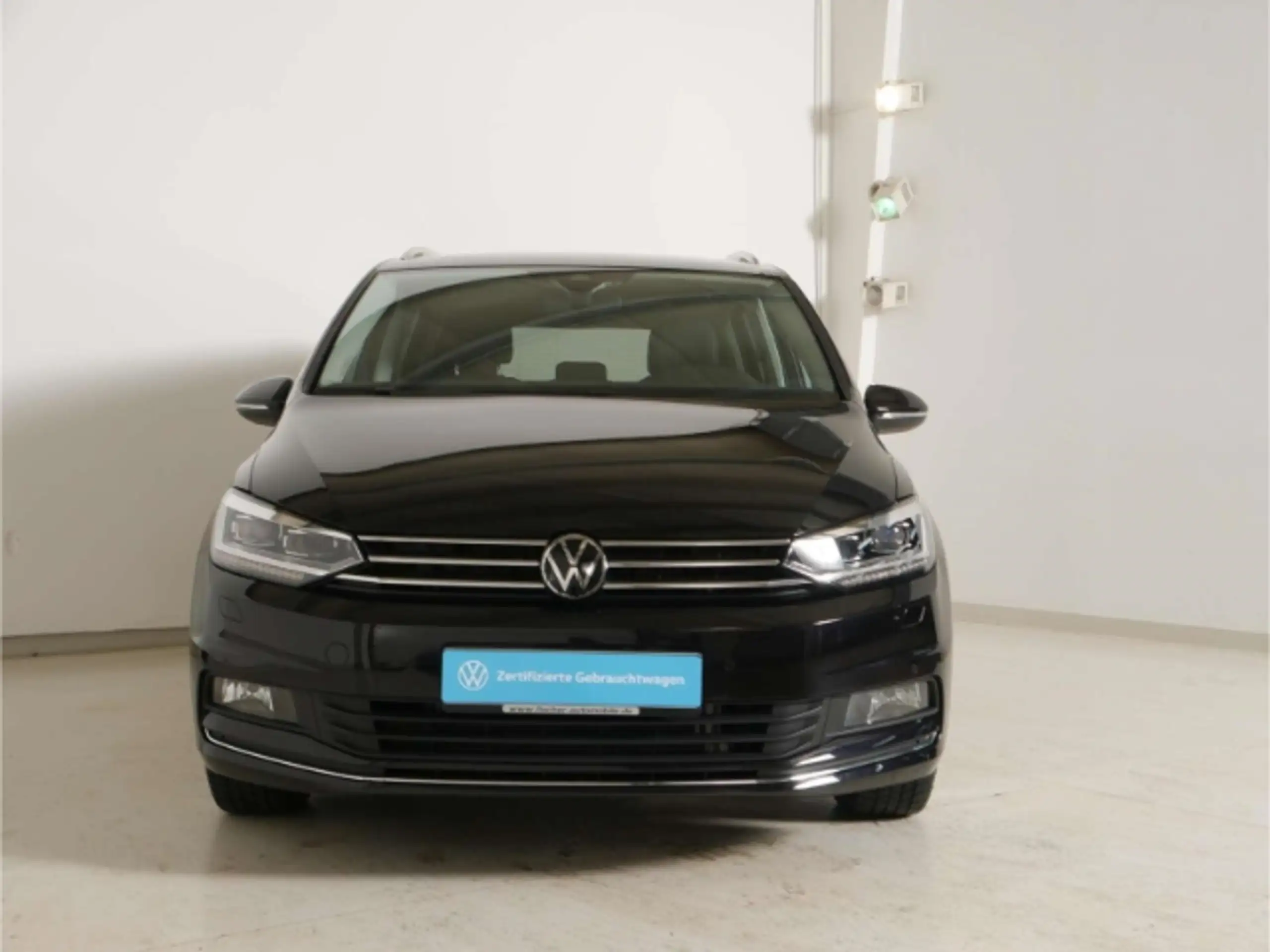 Volkswagen - Touran