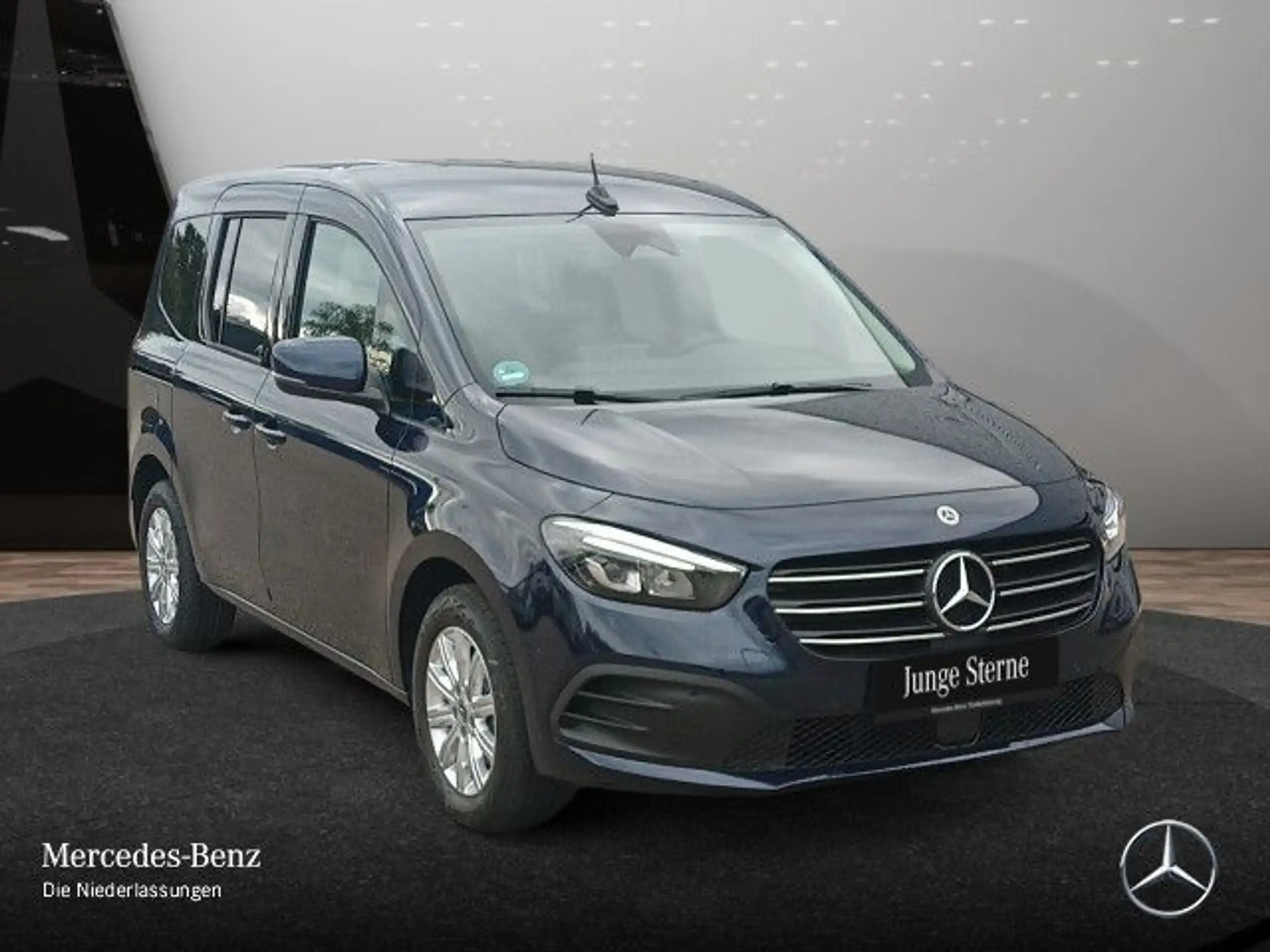 Mercedes-Benz - T-Class