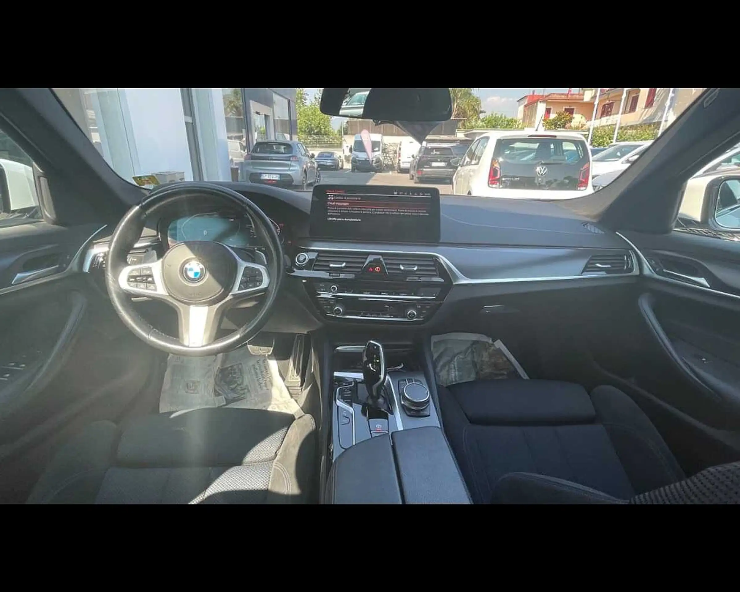 BMW - 520